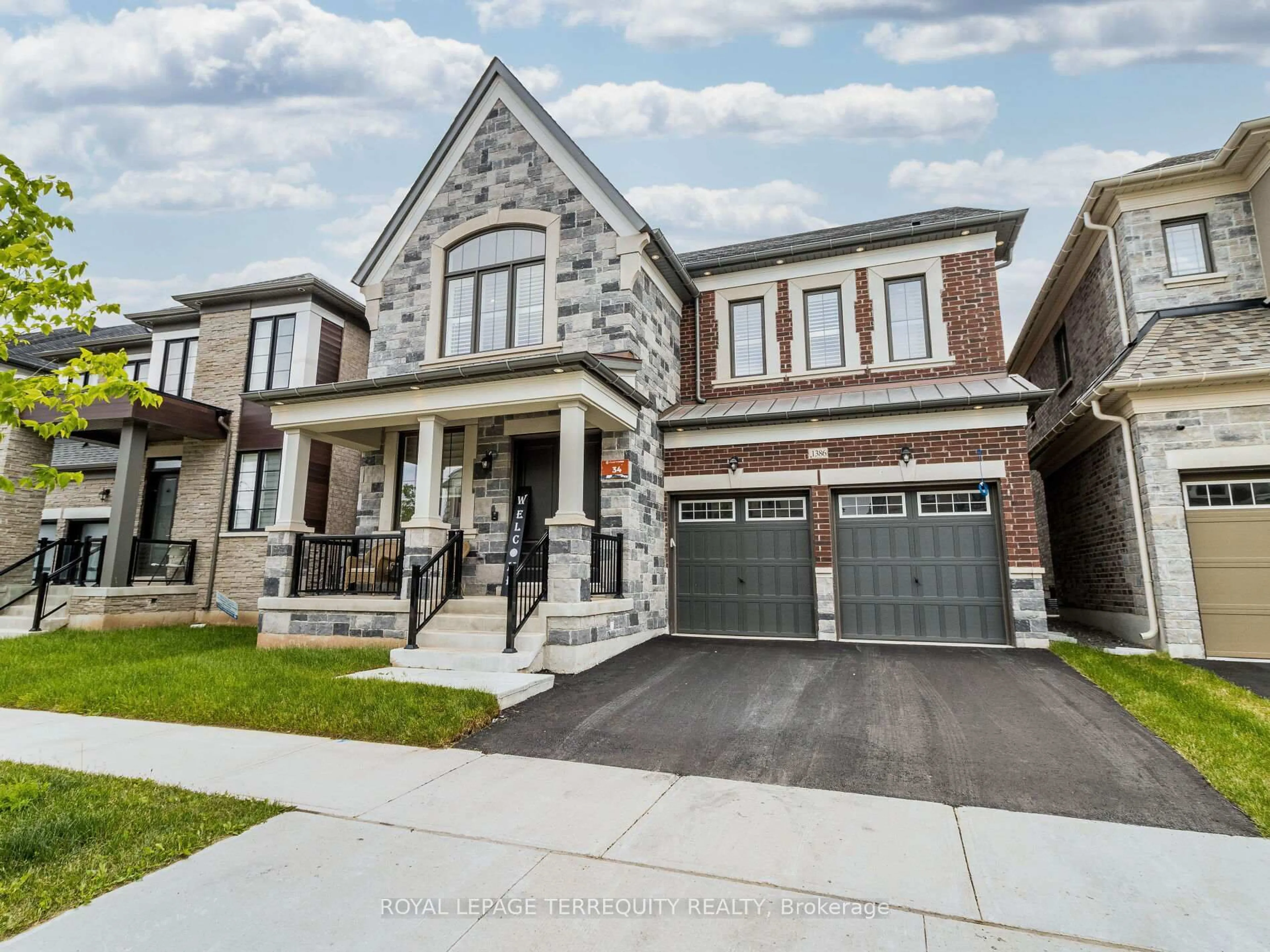 Home with brick exterior material, street for 1386 Queens Plate Rd, Oakville Ontario L6M 5L4