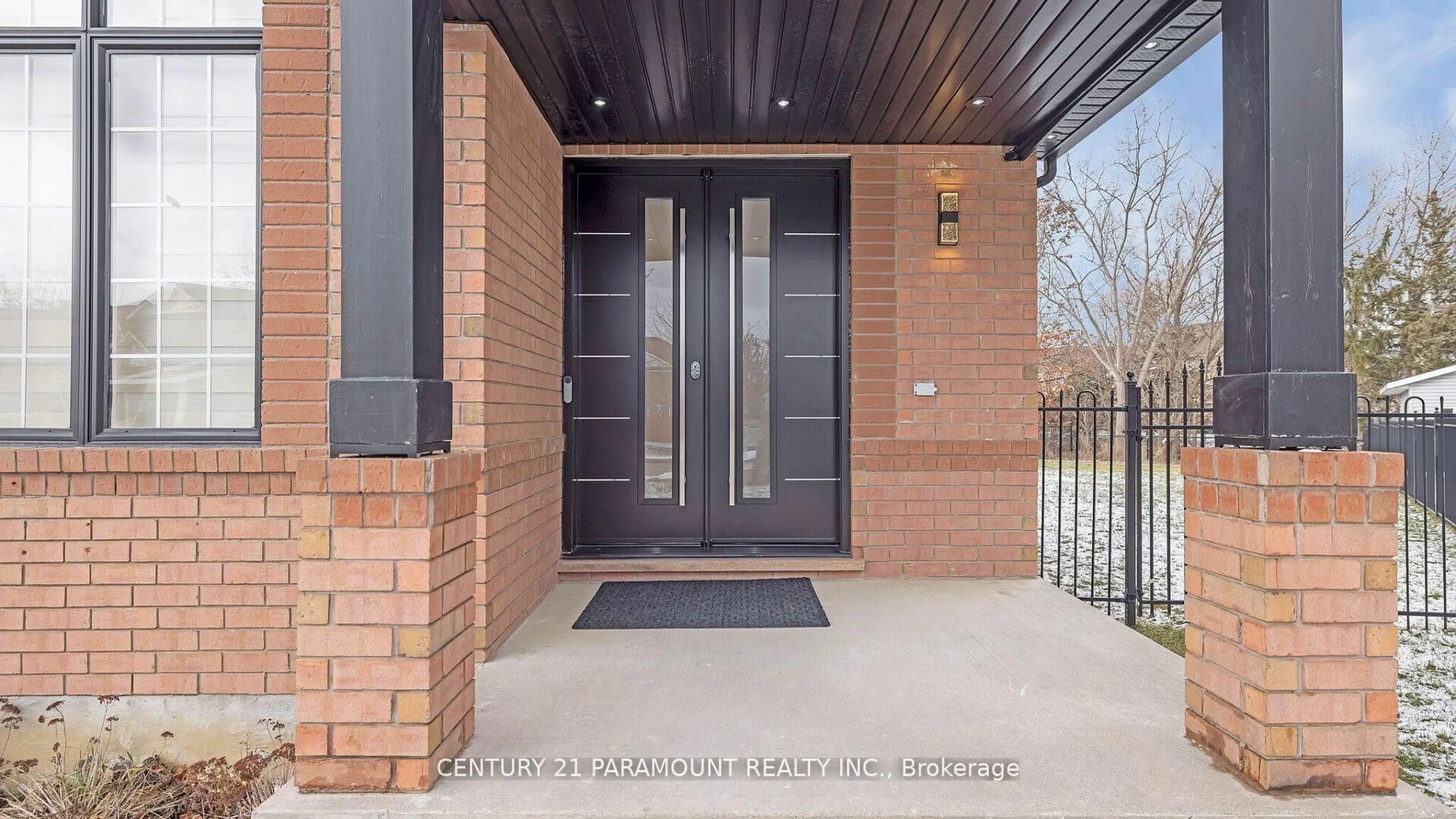Unknown for 22 Maldives Cres, Brampton Ontario L6P 1L5