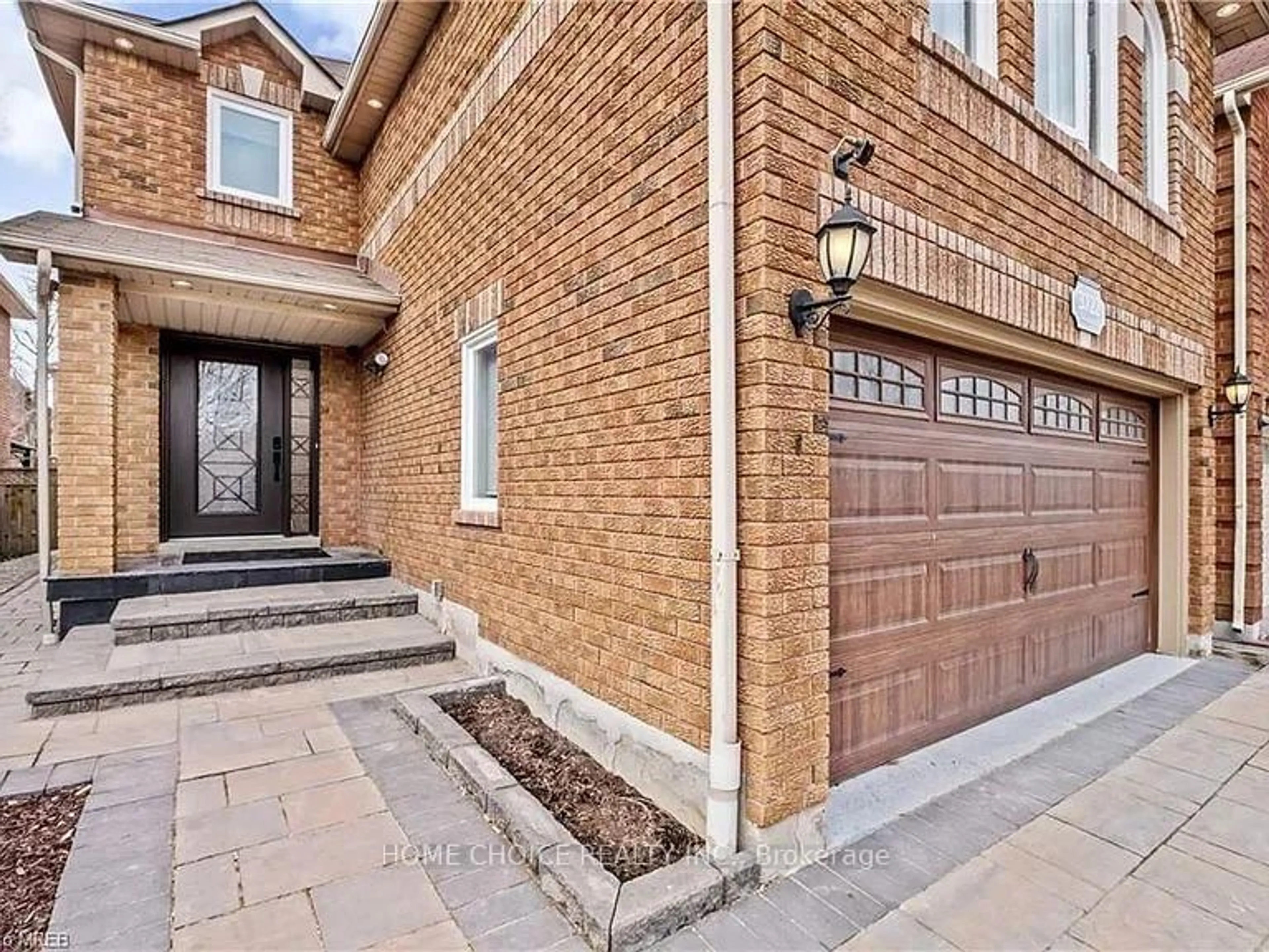 Home with brick exterior material, street for 3722 Densbury Dr, Mississauga Ontario L5N 6Z1