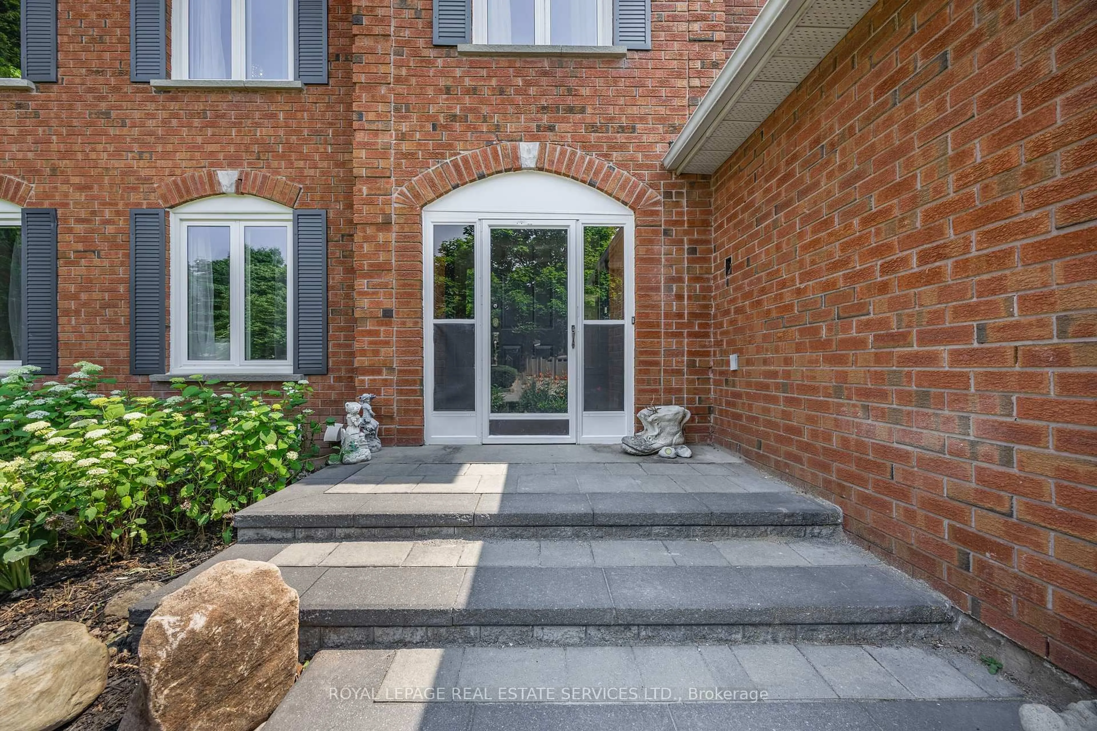 Unknown for 3551 Wass Cres, Oakville Ontario L6L 6G2