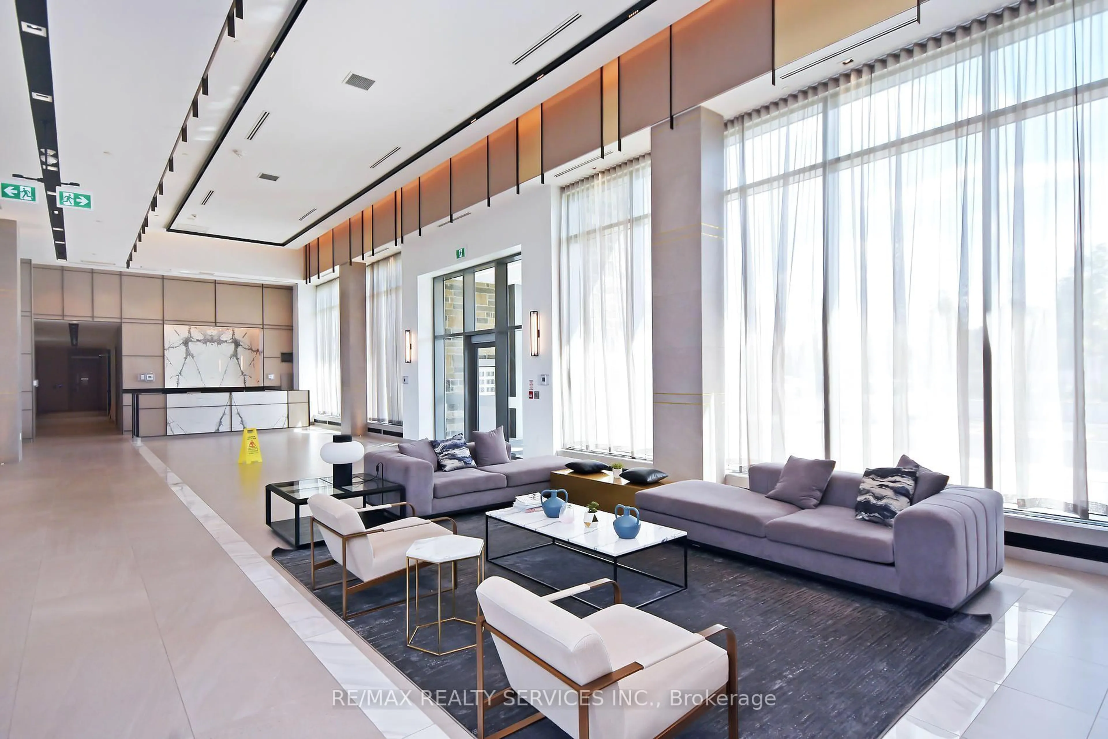 Lobby for 4655 Metcalfe Ave #102B, Mississauga Ontario L5M 0Z7