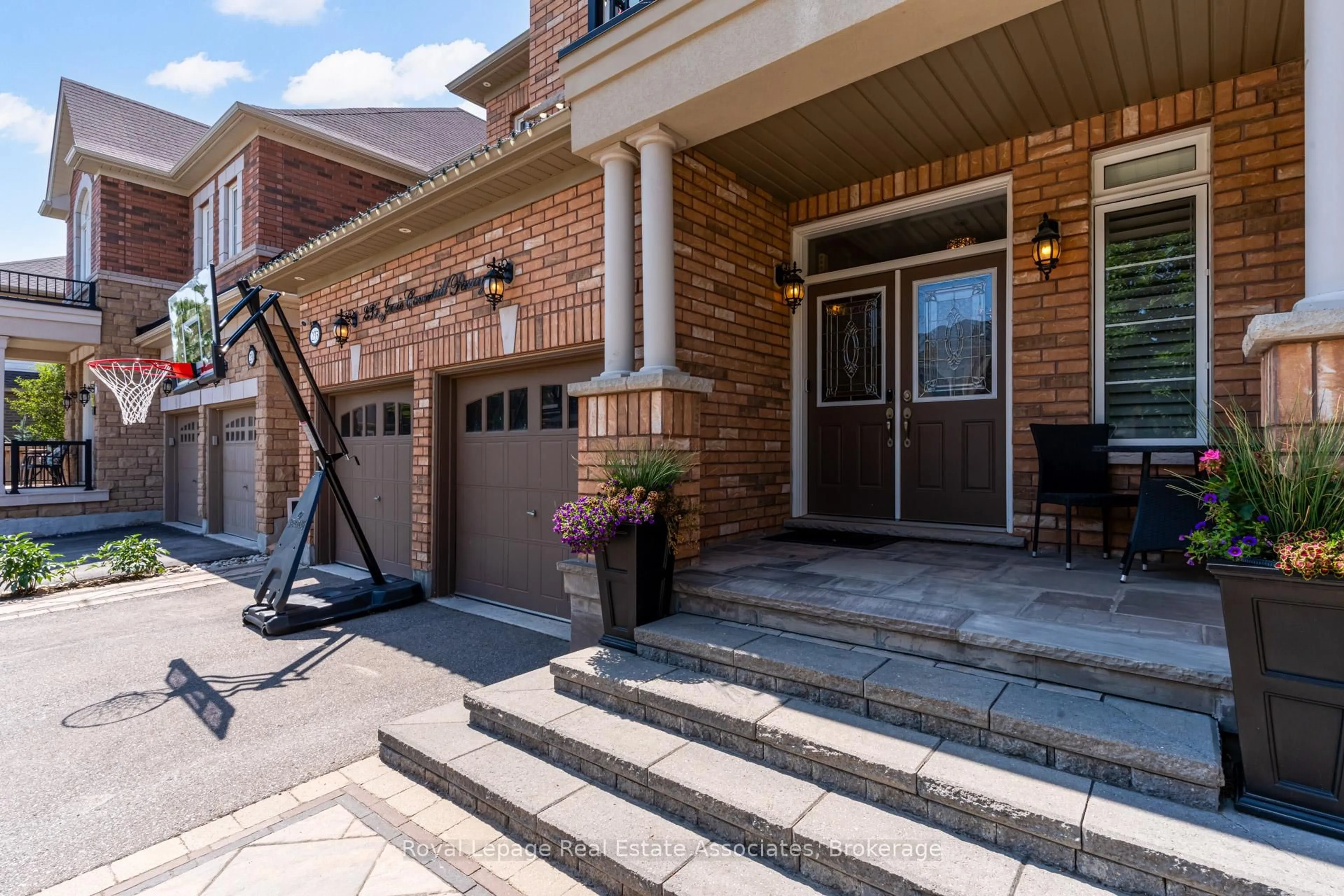 Home with brick exterior material, street for 235 Jessie Caverhill Passage, Oakville Ontario L6M 0Z6