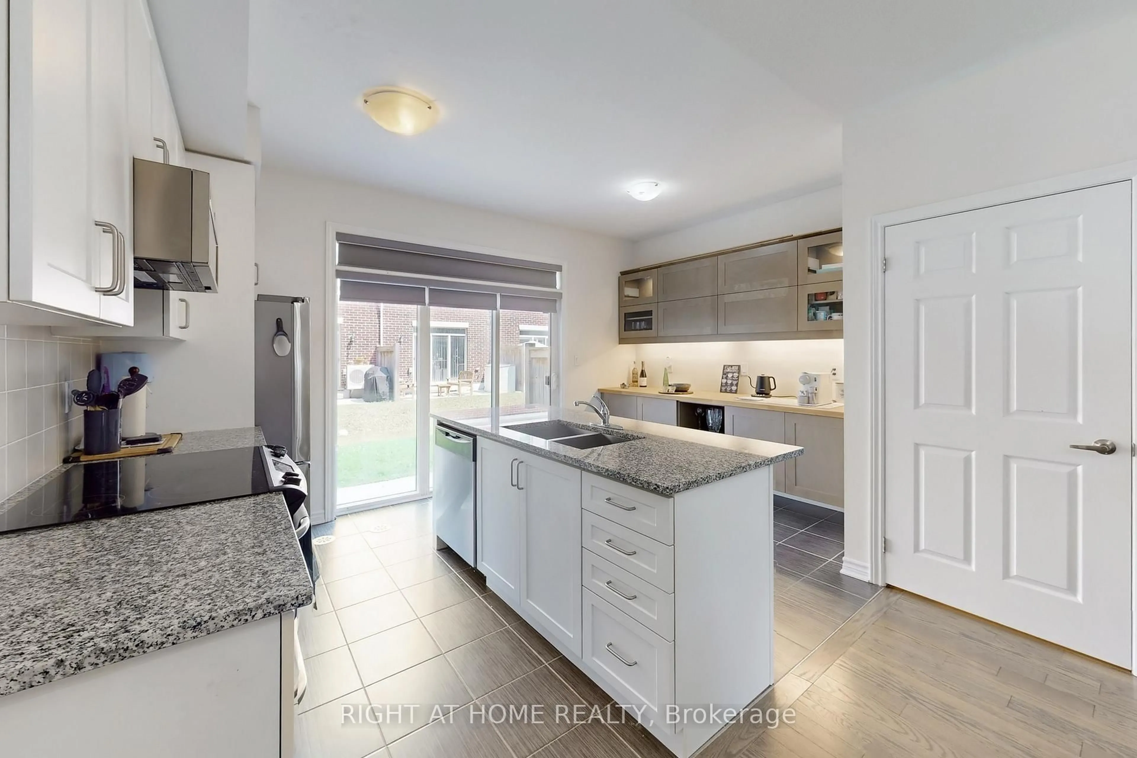 Contemporary kitchen, ceramic/tile floor for 636 Evans Ave #65, Toronto Ontario M8W 0A8