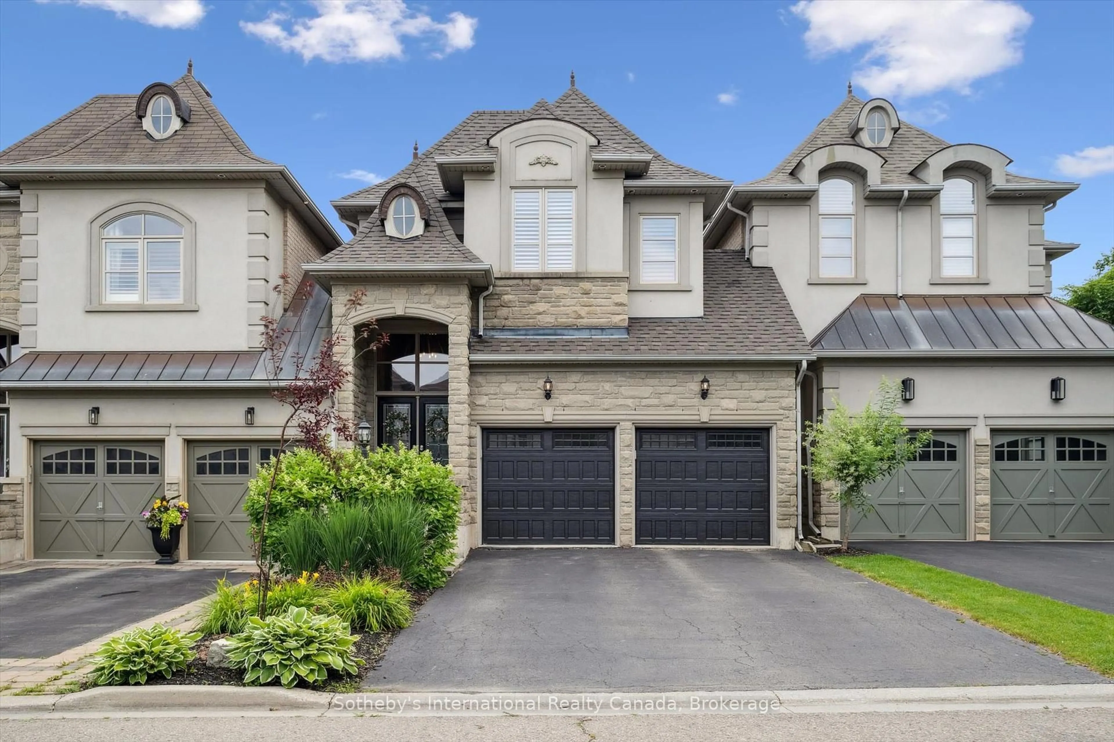 Home with brick exterior material, street for 2342 Wuthering Heights Way, Oakville Ontario L6M 0E8