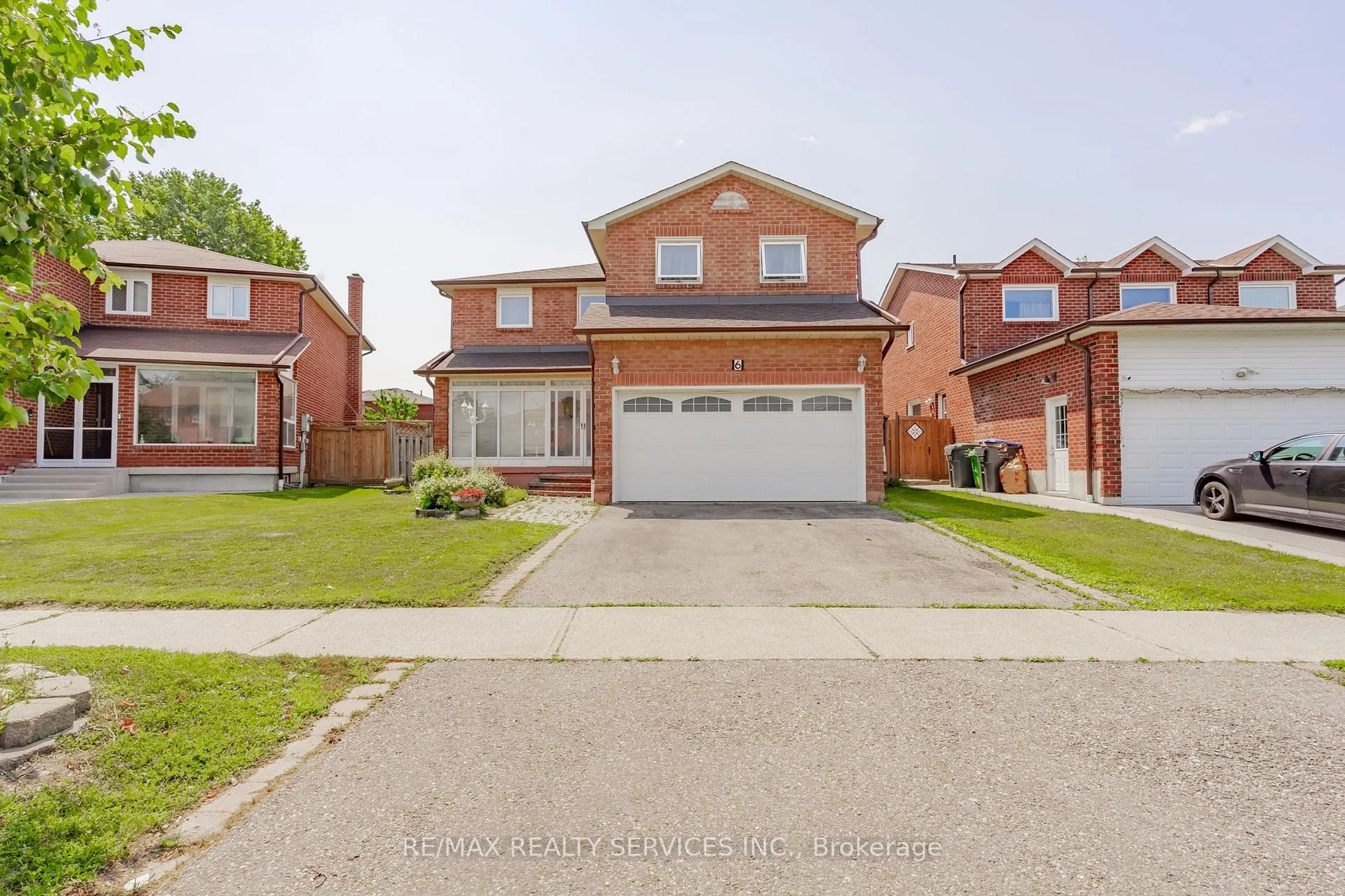 Home with brick exterior material, street for 6 Ruth Ave, Brampton Ontario L6Z 3X4