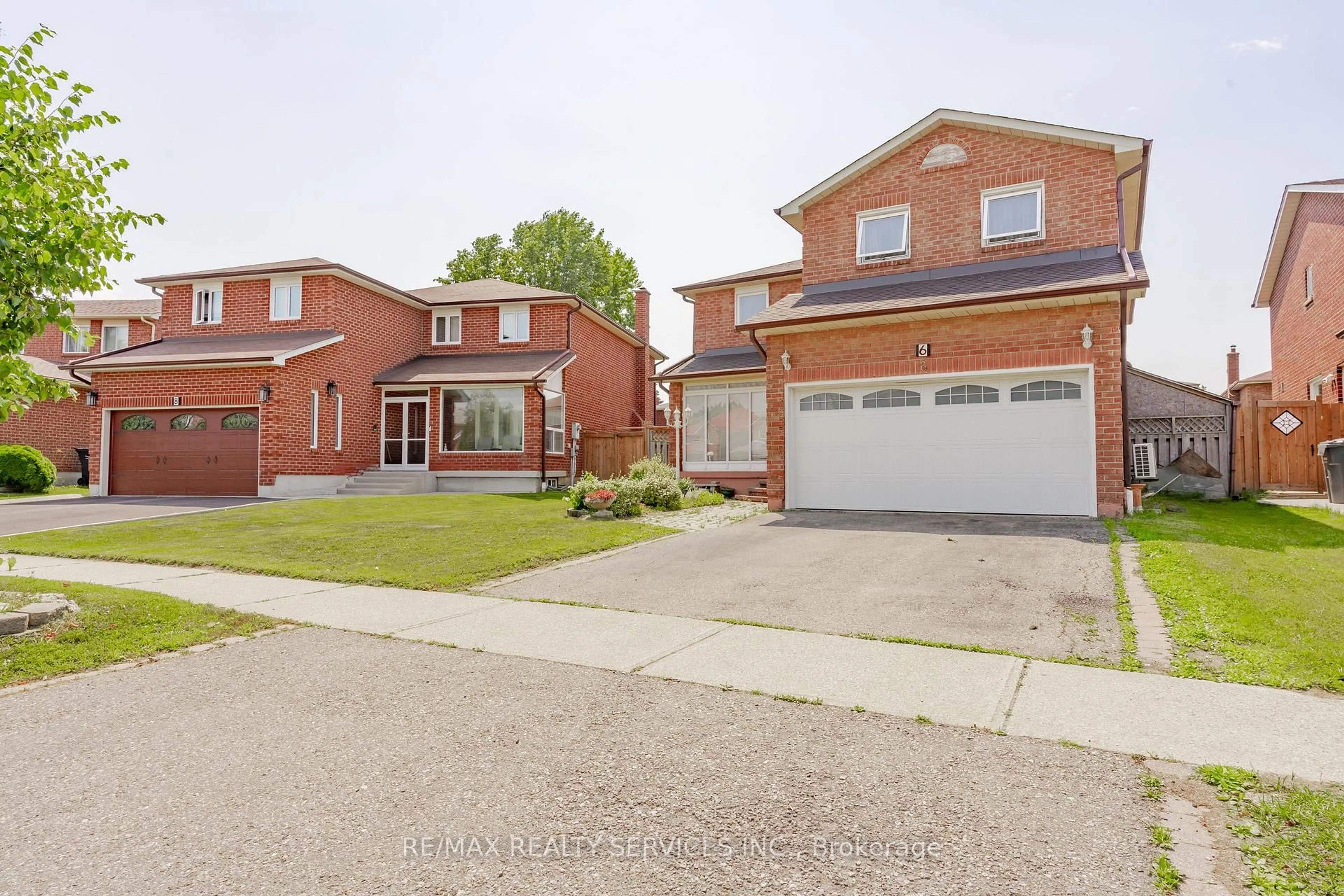 Home with brick exterior material, street for 6 Ruth Ave, Brampton Ontario L6Z 3X4