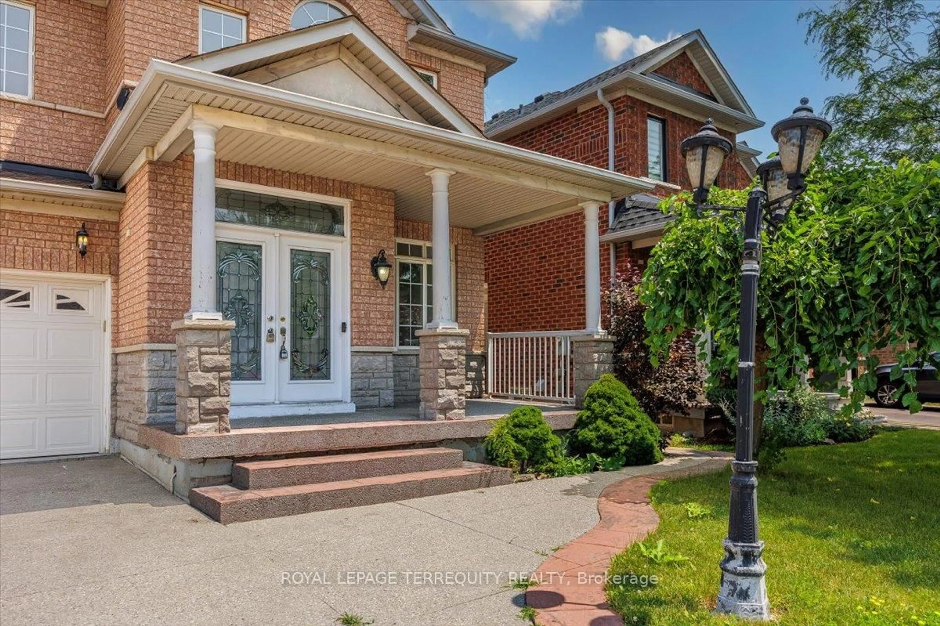 Home with brick exterior material, street for 288 Fleming Dr, Milton Ontario L9T 5X9