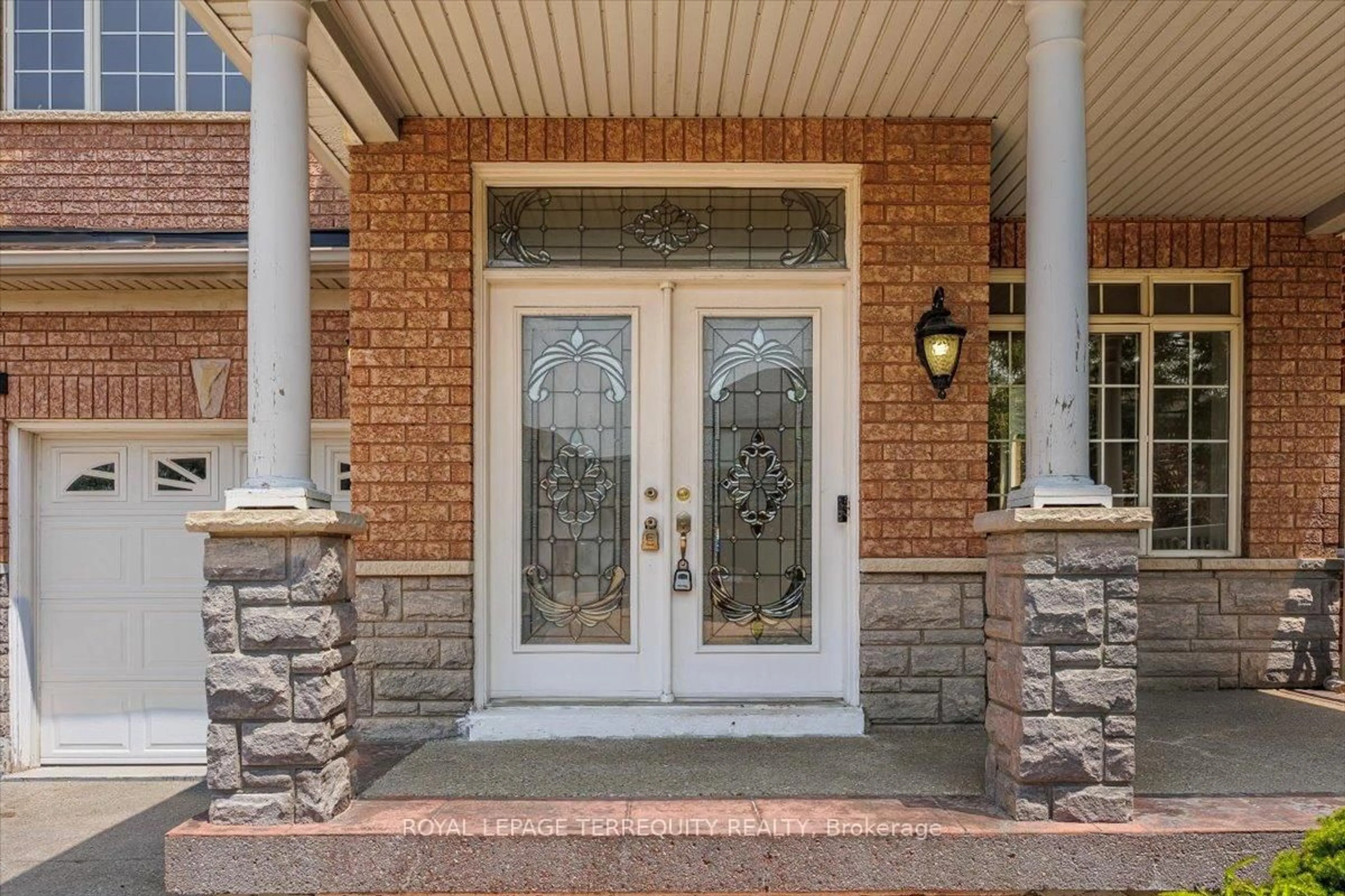 Unknown for 288 Fleming Dr, Milton Ontario L9T 5X9