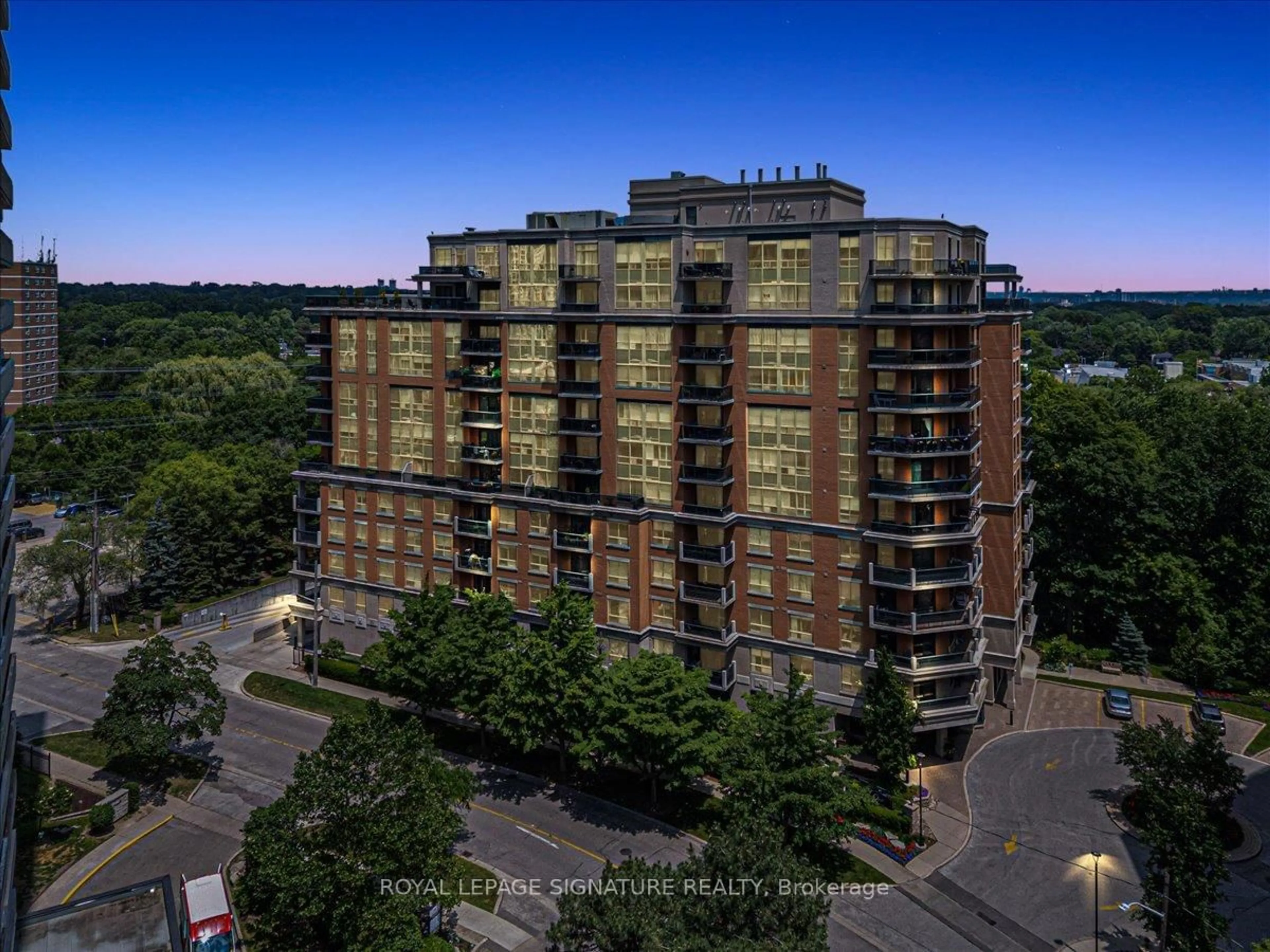 A pic from outside/outdoor area/front of a property/back of a property/a pic from drone, city buildings view from balcony for 1 Lomond Dr #802, Toronto Ontario M8X 2Z3