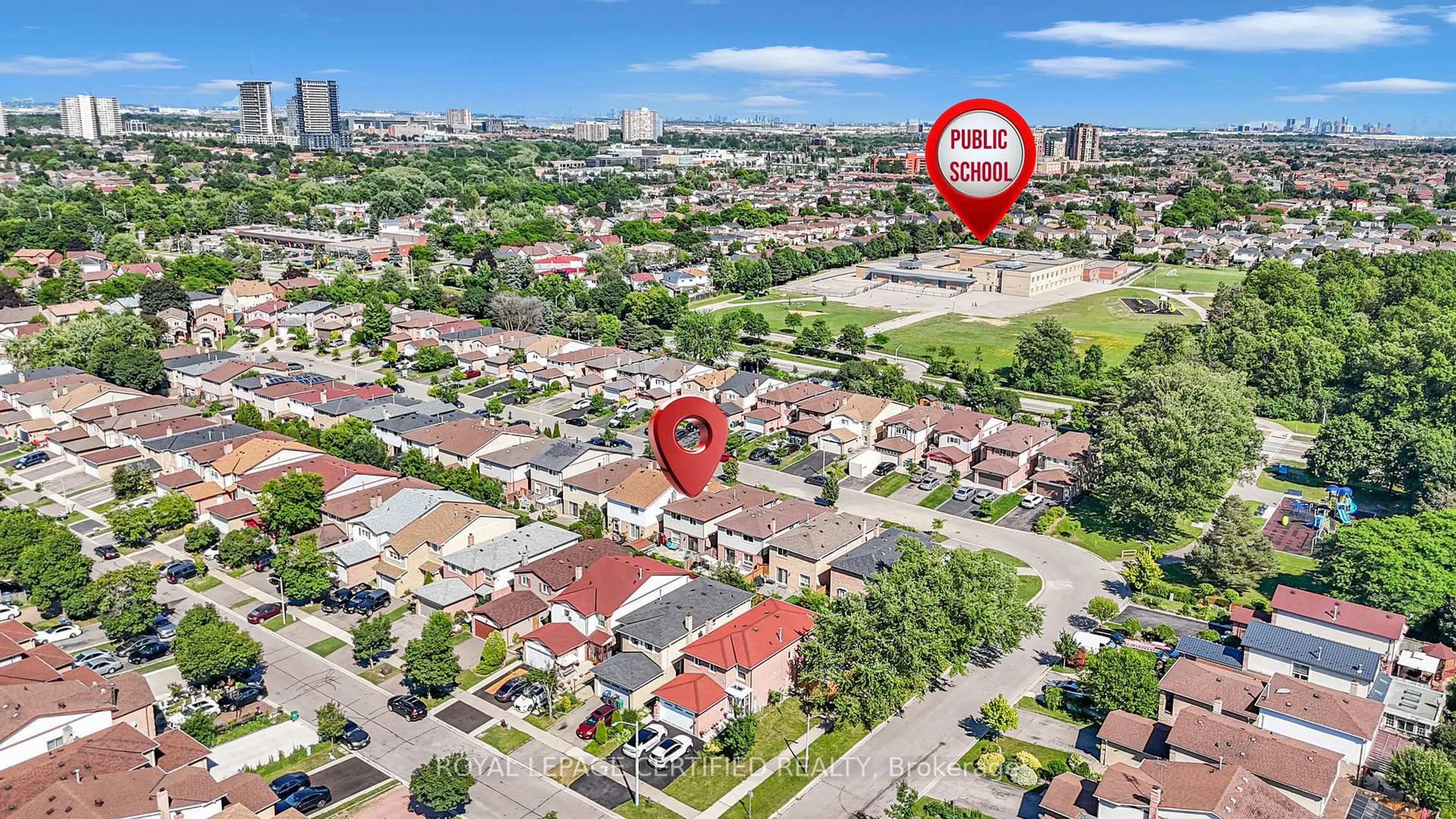 A pic from outside/outdoor area/front of a property/back of a property/a pic from drone, street for 37 Dafoe Cres, Brampton Ontario L6Y 2L1