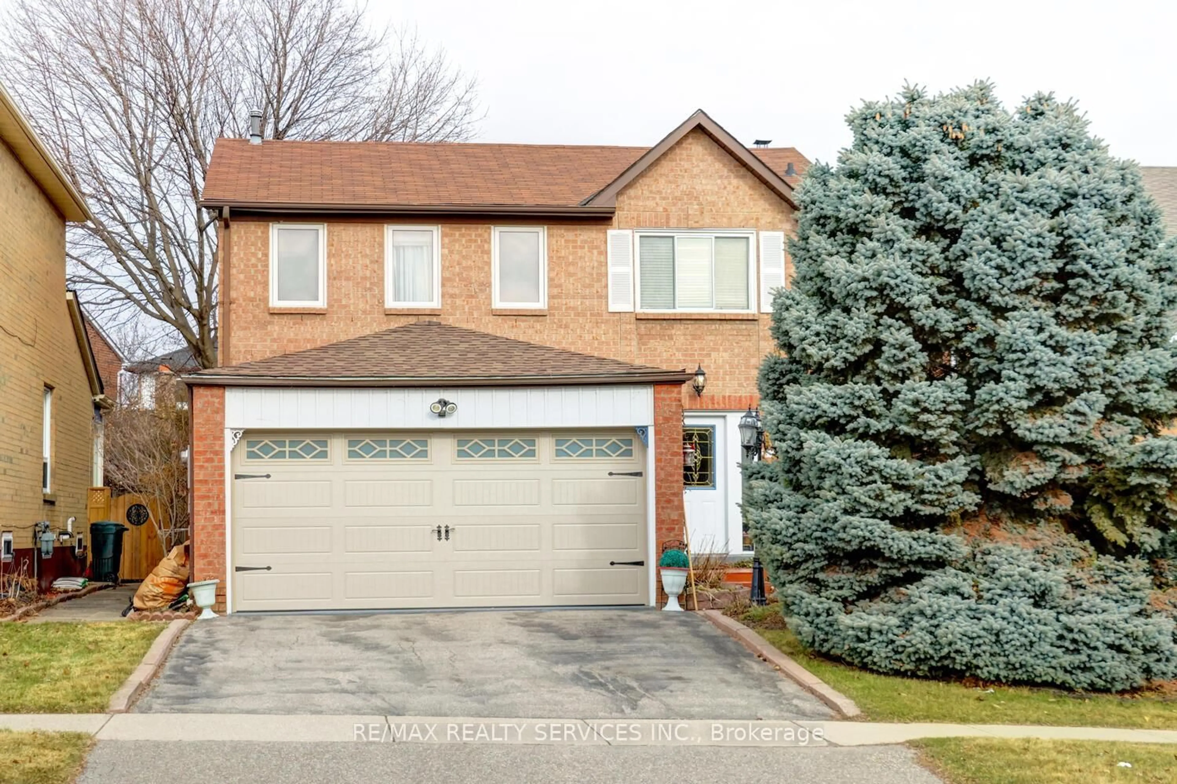 Home with brick exterior material, street for 47 Nuttall St, Brampton Ontario L6S 4V1
