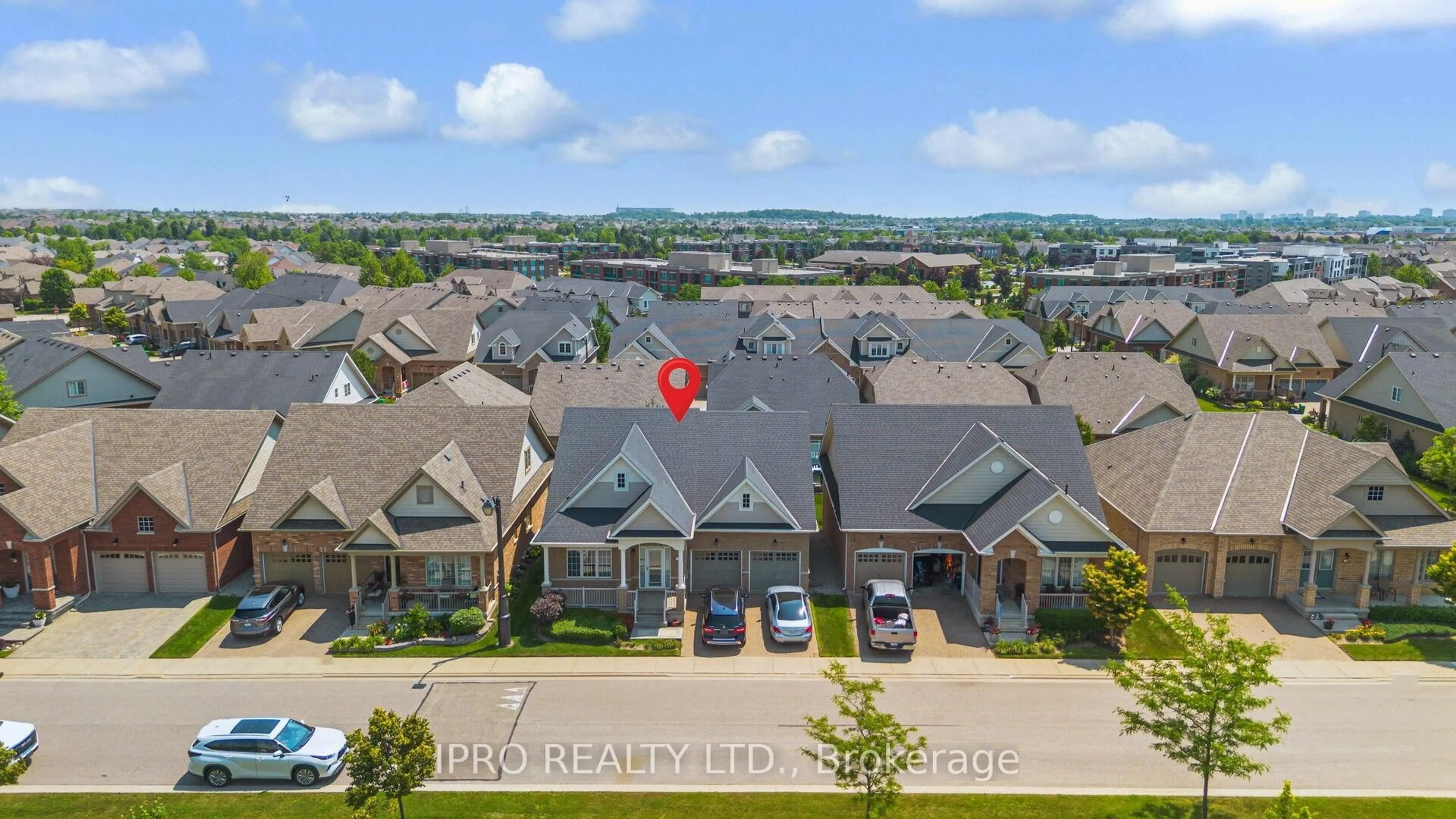 A pic from outside/outdoor area/front of a property/back of a property/a pic from drone, unknown for 27 jazzberry Rd, Brampton Ontario L6R 3Y4