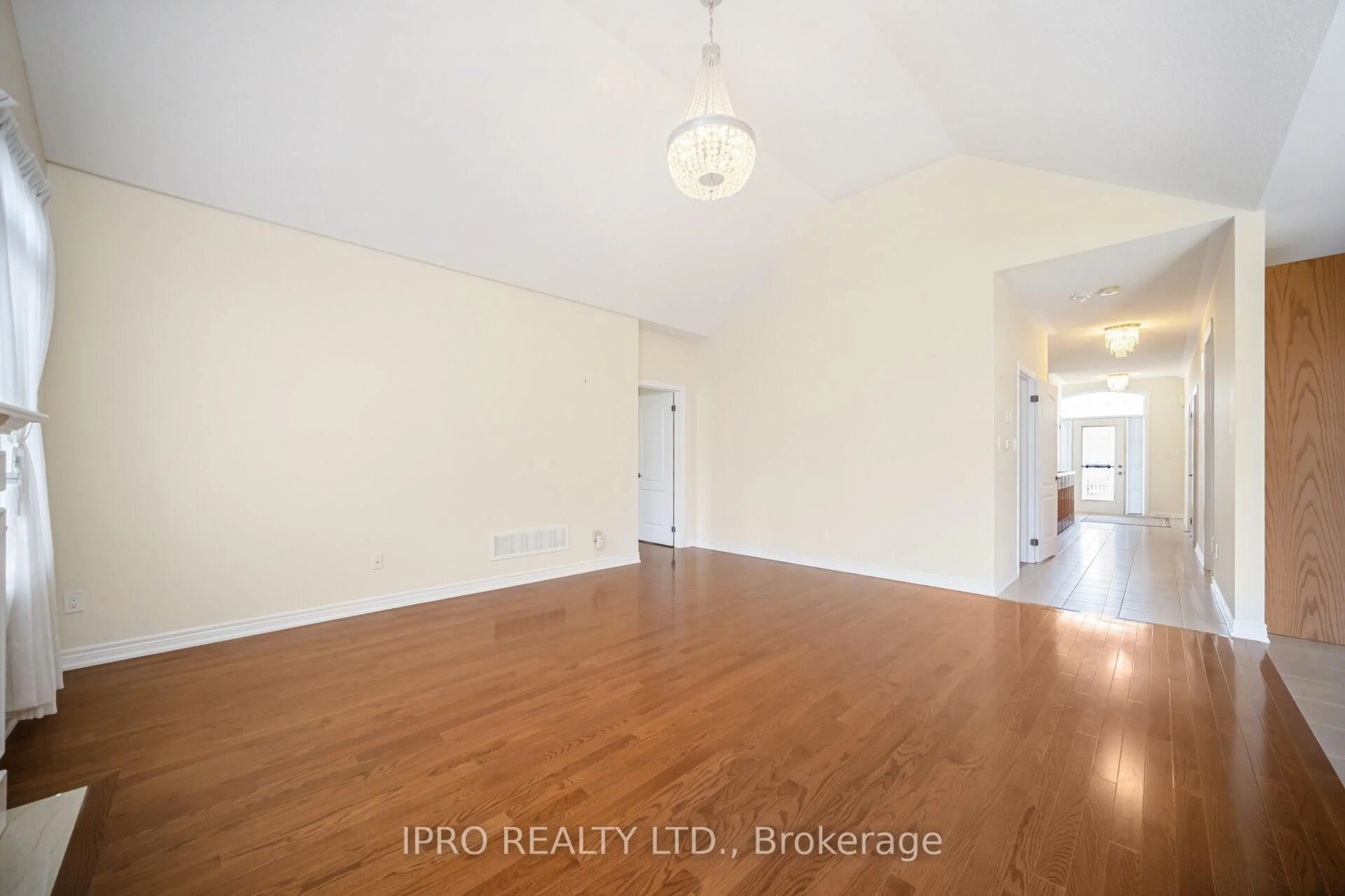 A pic of a room for 27 jazzberry Rd, Brampton Ontario L6R 3Y4