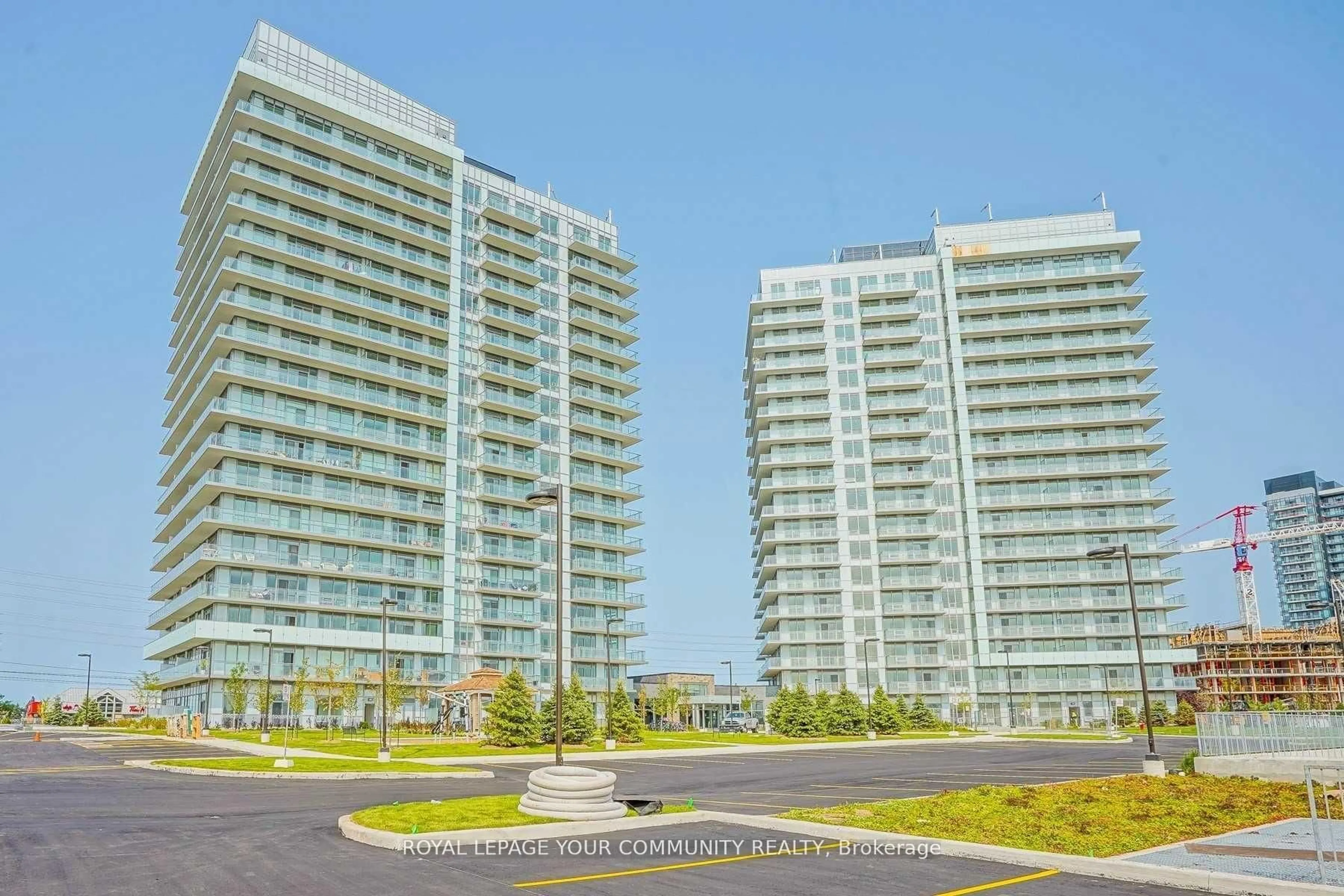 Unknown for 4677 Glen Erin Dr #304, Mississauga Ontario L5M 2E5