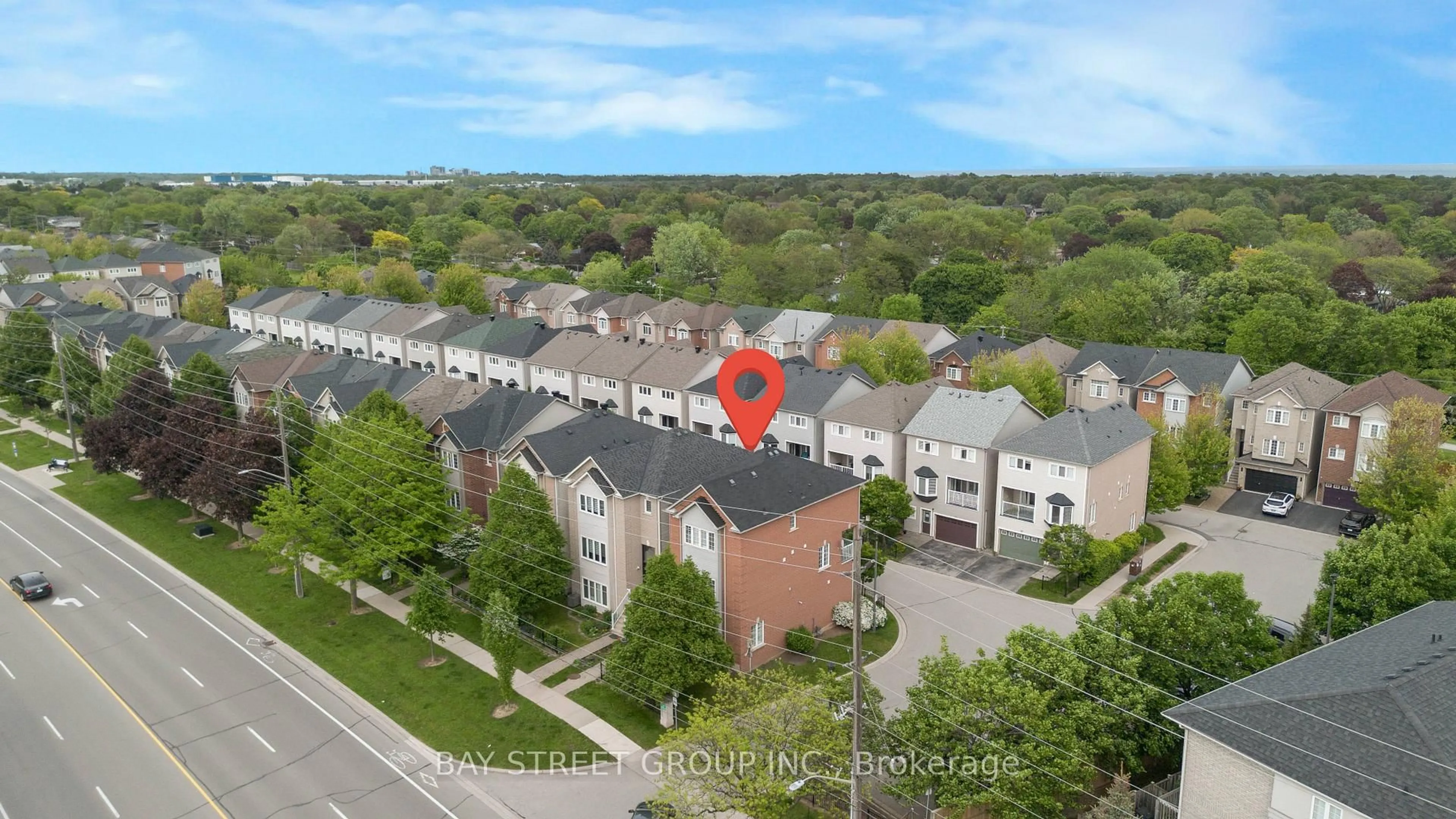 A pic from outside/outdoor area/front of a property/back of a property/a pic from drone, city buildings view from balcony for 5090 Fairview St #61, Burlington Ontario L7L 7H5