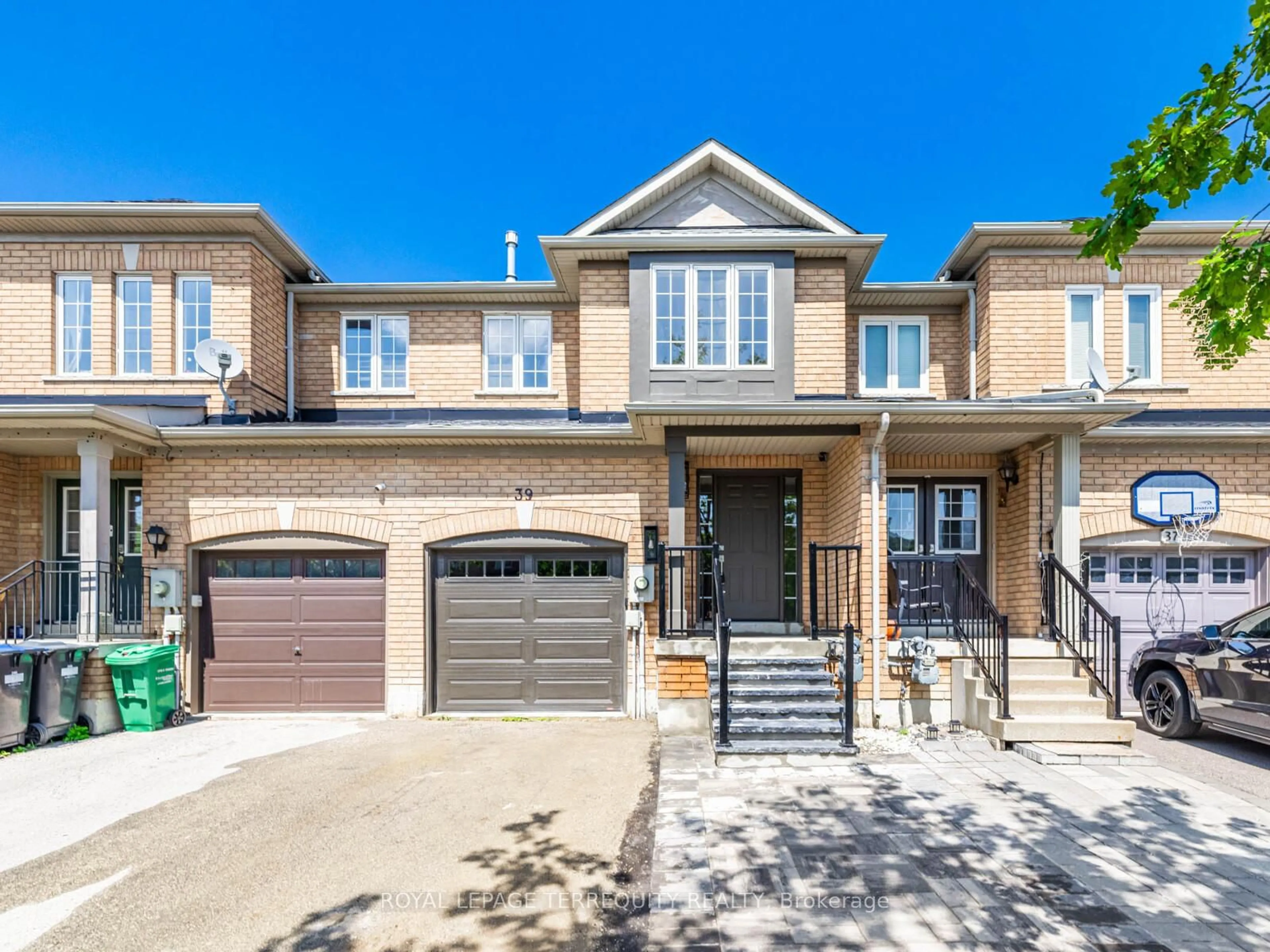 Home with brick exterior material, street for 39 Frank Johnston Rd, Caledon Ontario L7E 2L5