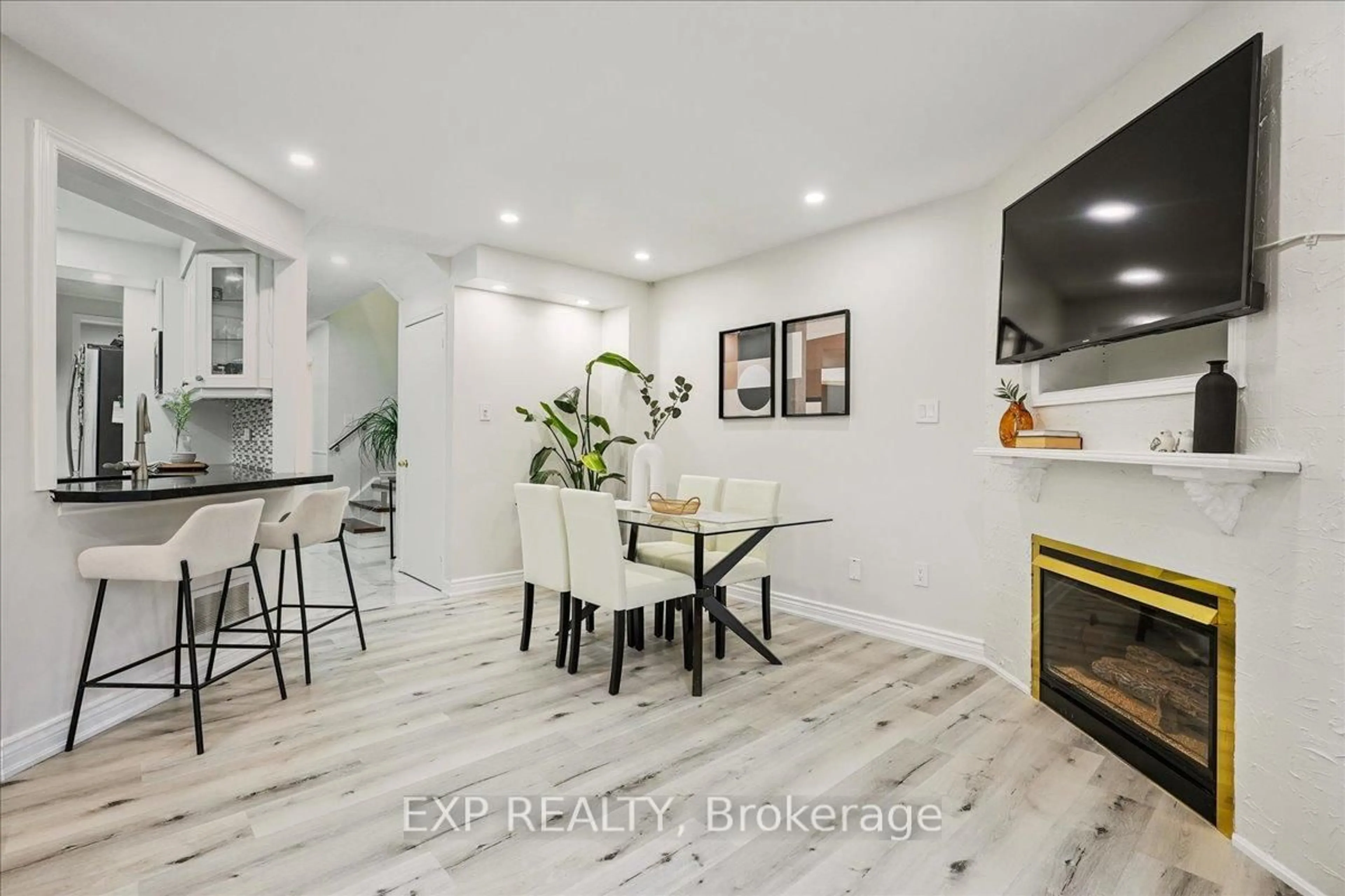 Unknown for 5517 Whistler Cres, Mississauga Ontario L4Z 3R7