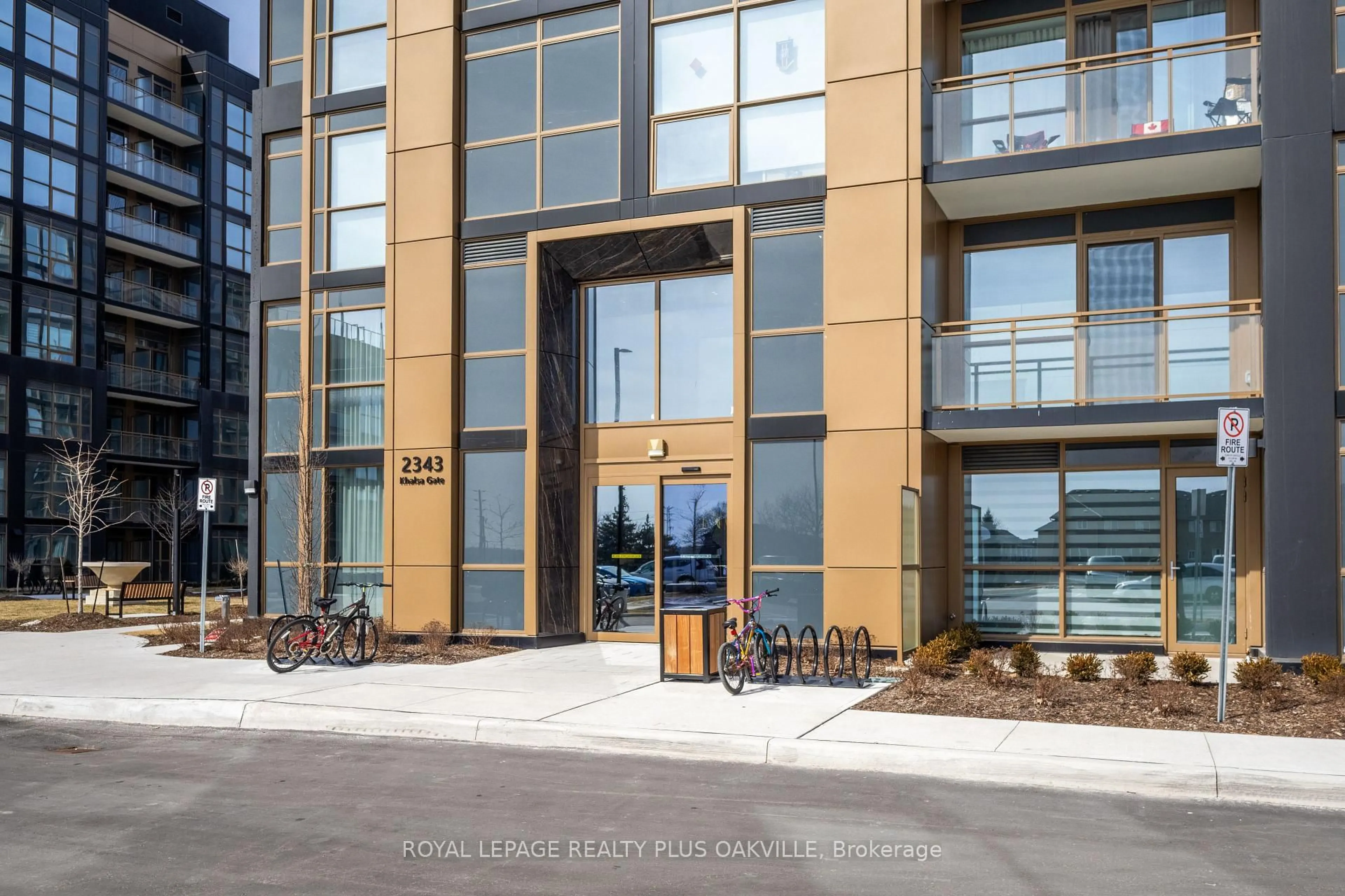 Unknown for 2343 Khalsa Gate #330, Oakville Ontario L6M 4J2