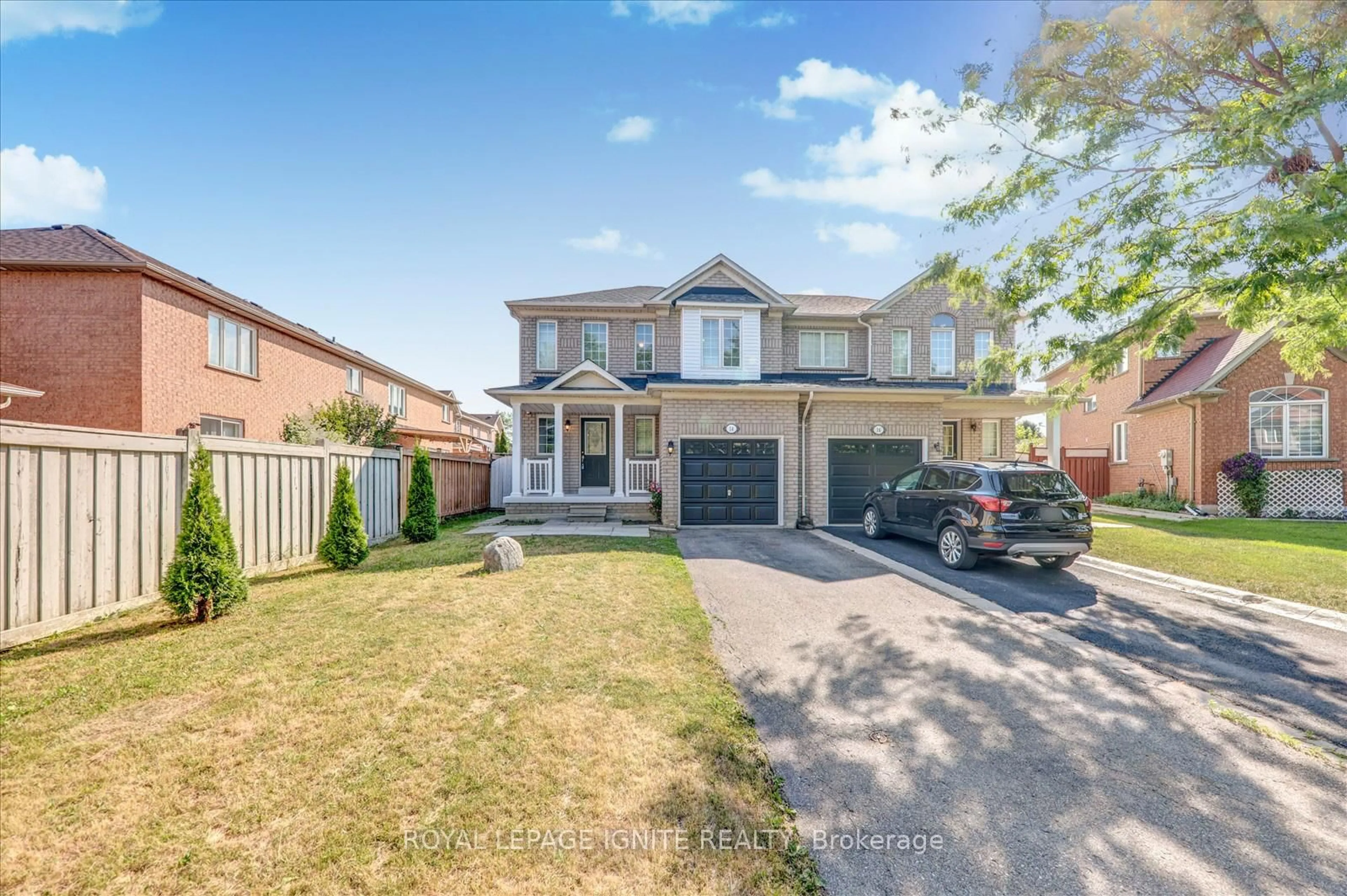 Home with brick exterior material, street for 14 Nostalgia Crt, Brampton Ontario L6X 5C6
