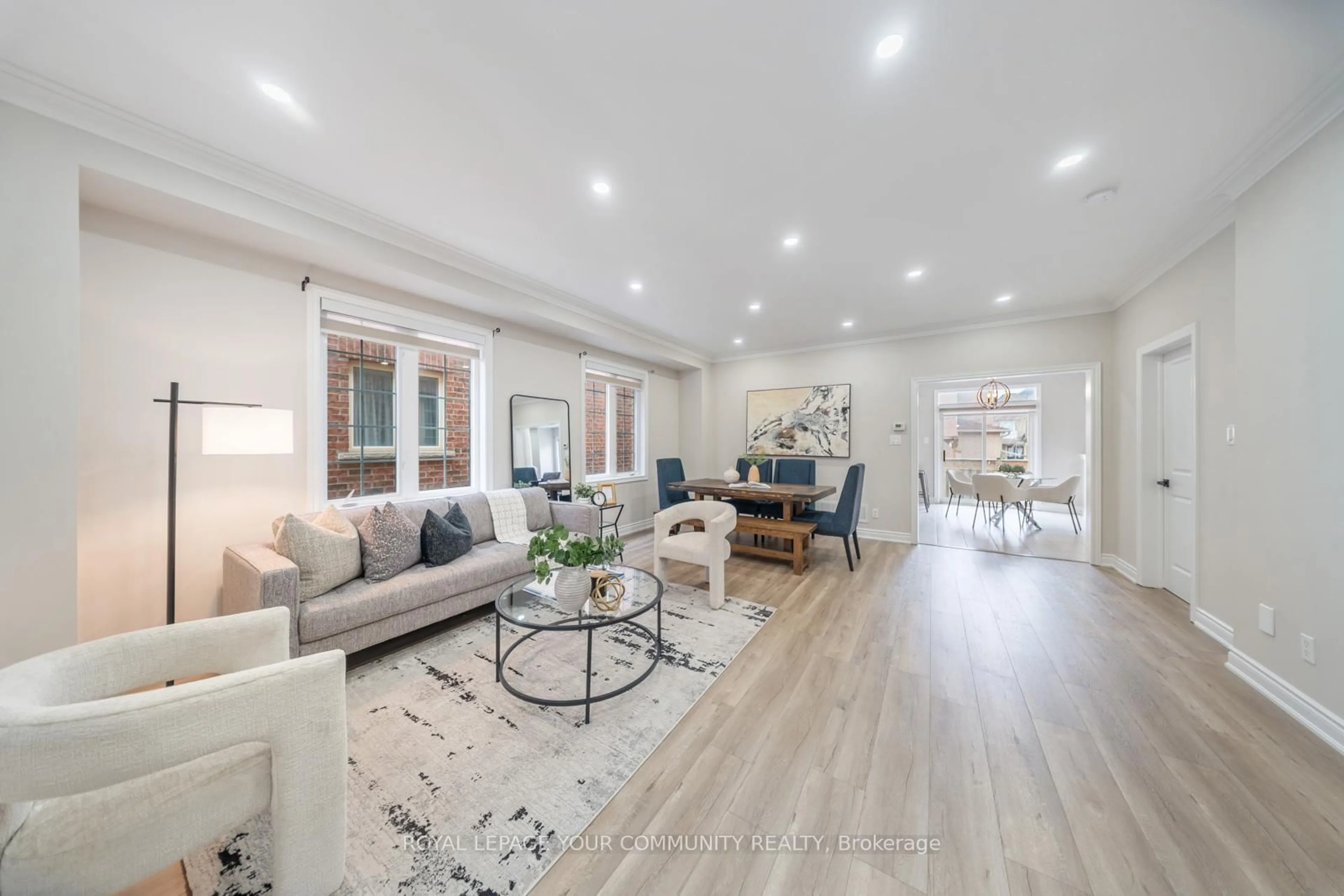 Living room with furniture, unknown for 15 Pika Tr, Brampton Ontario L6R 2Y1