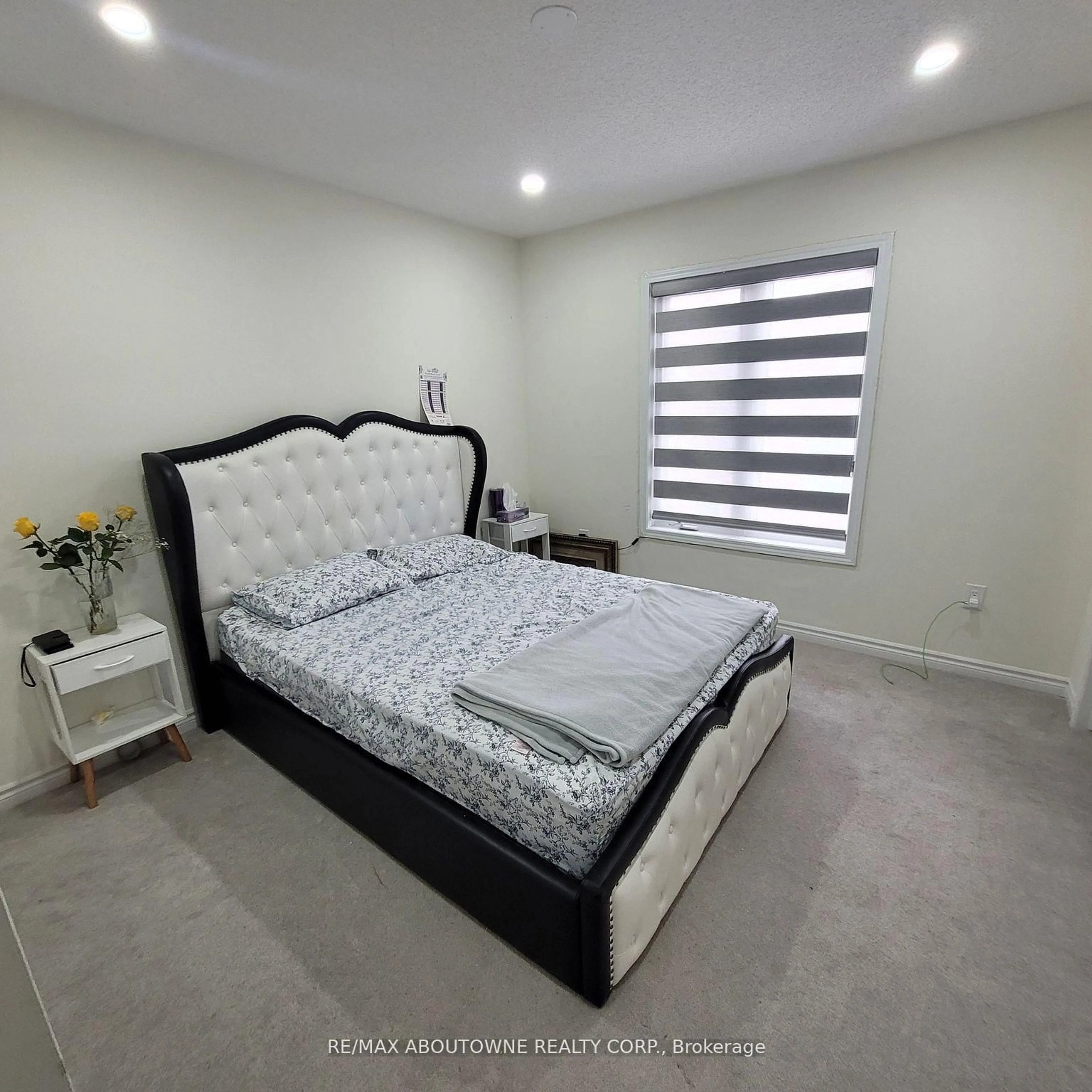 Bedroom with bed, unknown for 973 Logan Dr, Milton Ontario L9E 1P7