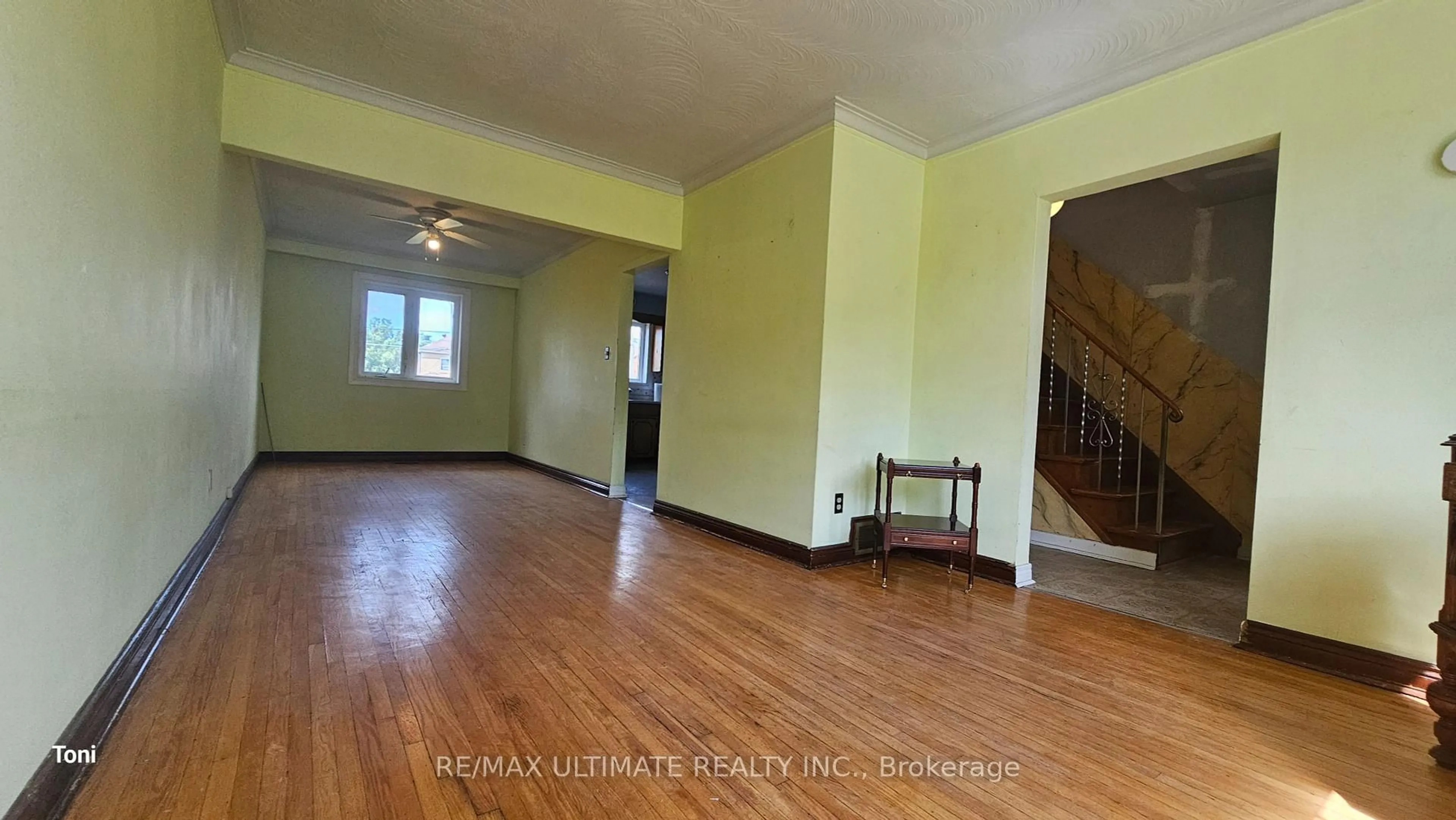 A pic of a room for 300 Earlscourt Ave, Toronto Ontario M6E 4B8