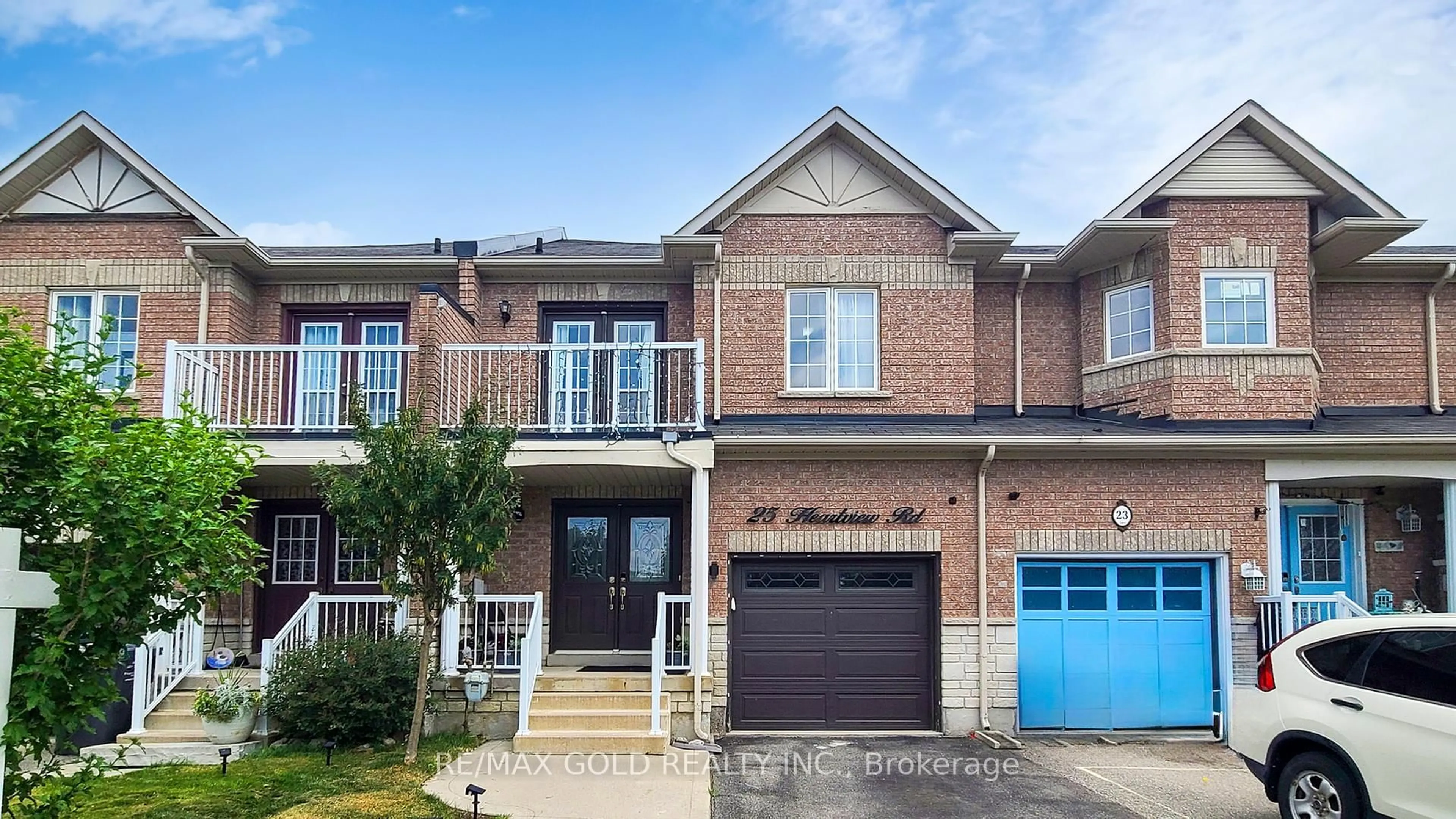 Home with brick exterior material, street for 25 Heartview Rd, Brampton Ontario L6Z 0C6