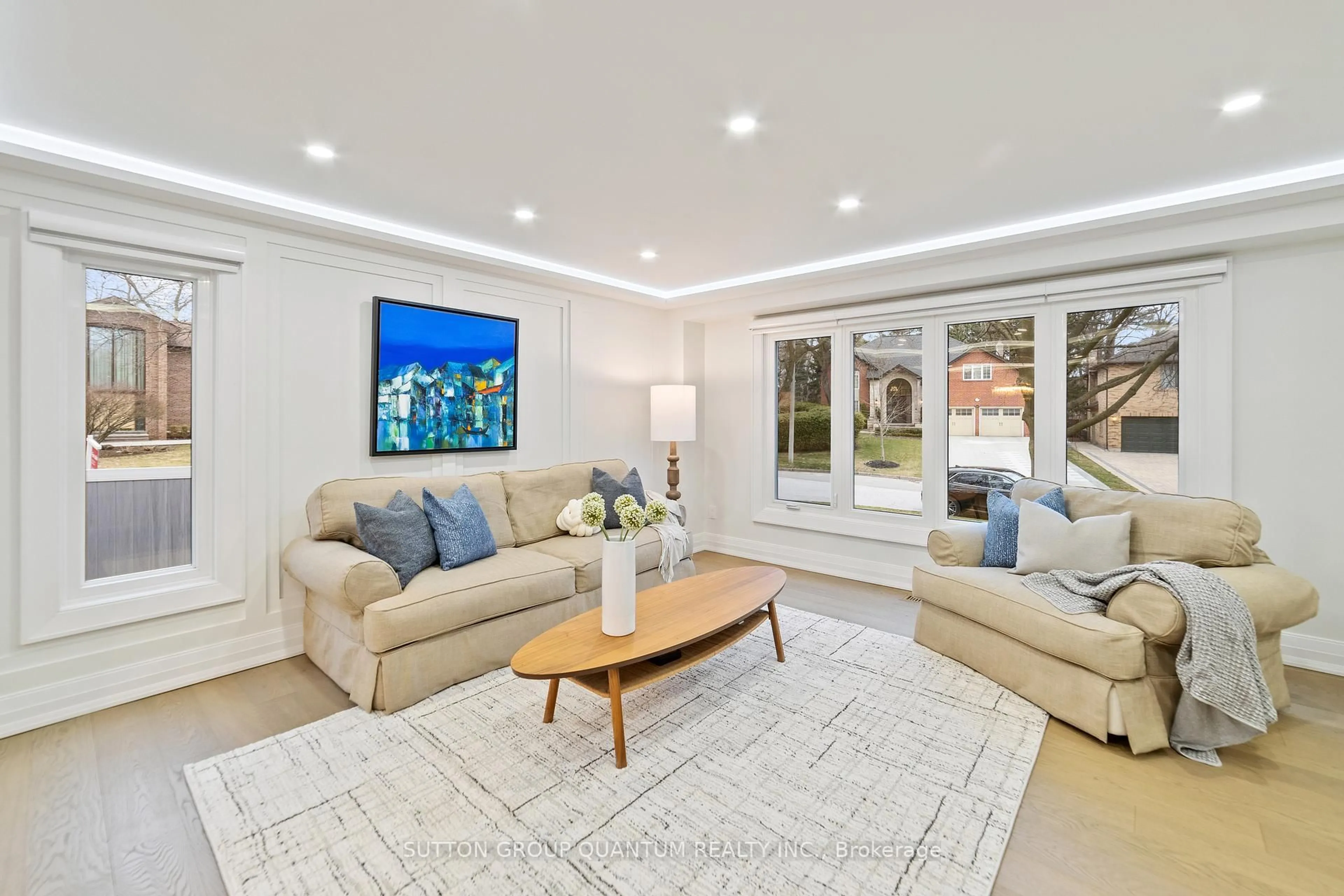 Living room with furniture, unknown for 1857 Friar Tuck Crt, Mississauga Ontario L5K 2L4
