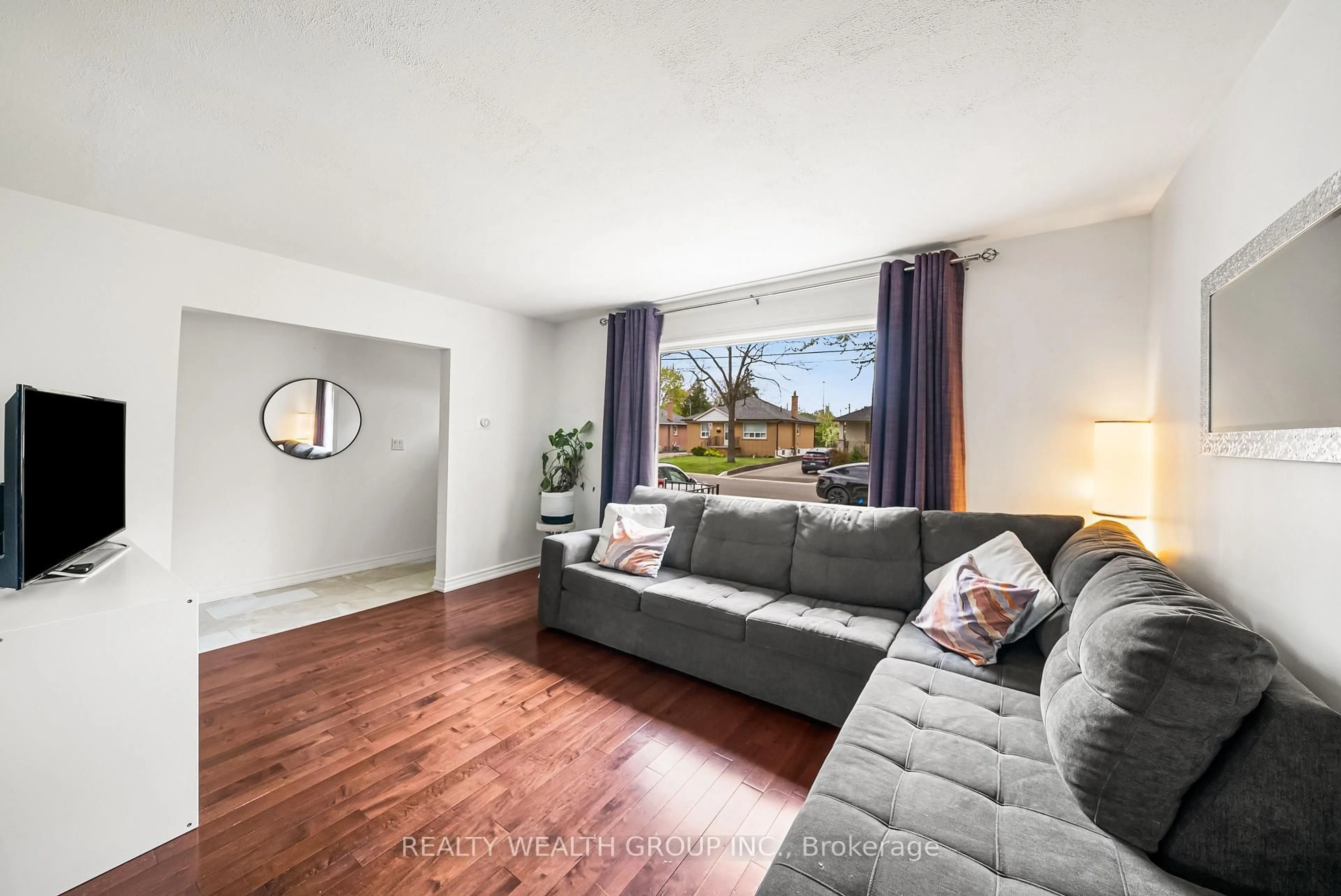 Living room with furniture, unknown for 17 Haymarket Rd, Toronto Ontario M3L 1H3