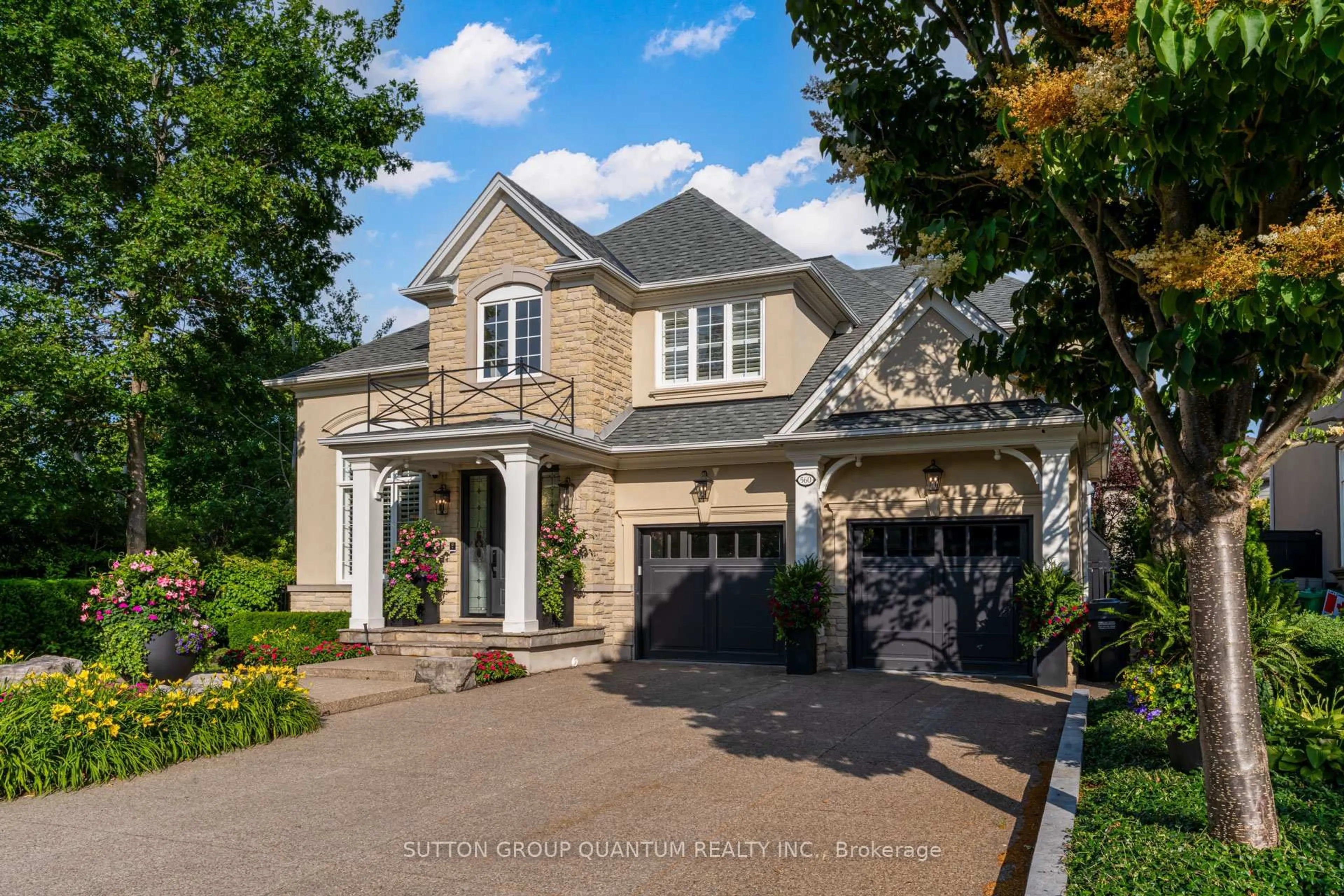 Home with brick exterior material, street for 560 Hancock Way, Mississauga Ontario L5H 4L5