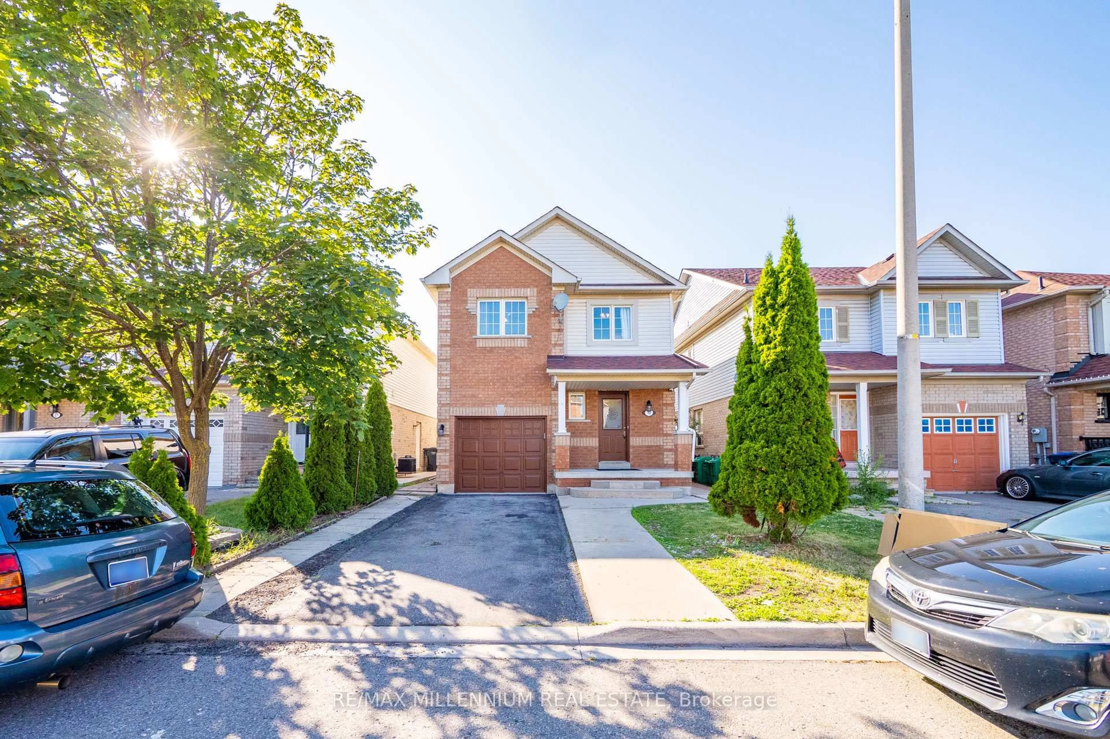 Home with brick exterior material, street for 19 Earl Grey Cres, Brampton Ontario L7A 2L3