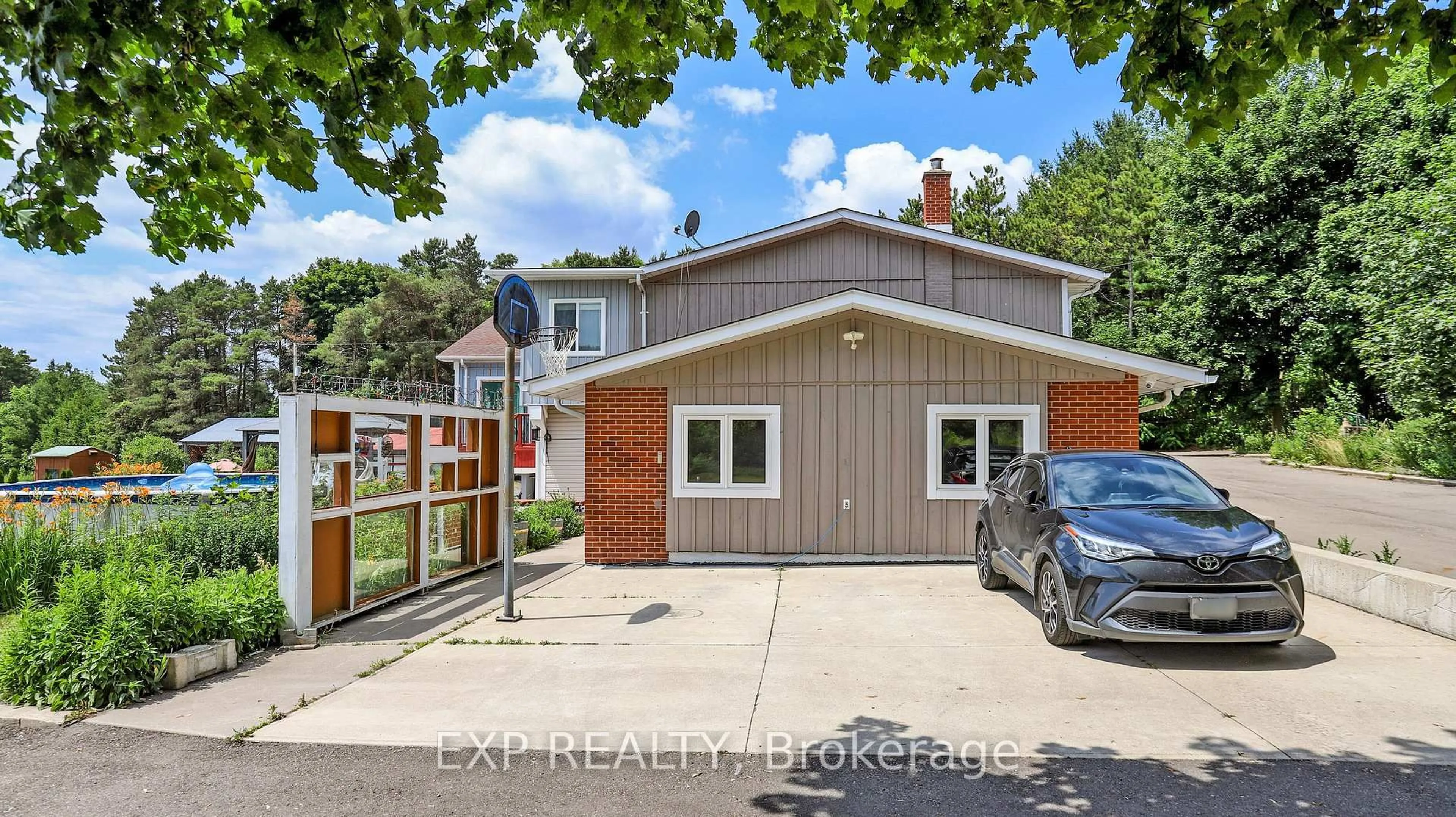 A pic from outside/outdoor area/front of a property/back of a property/a pic from drone, street for 11433 Highway 9, Caledon Ontario L7E 0G6