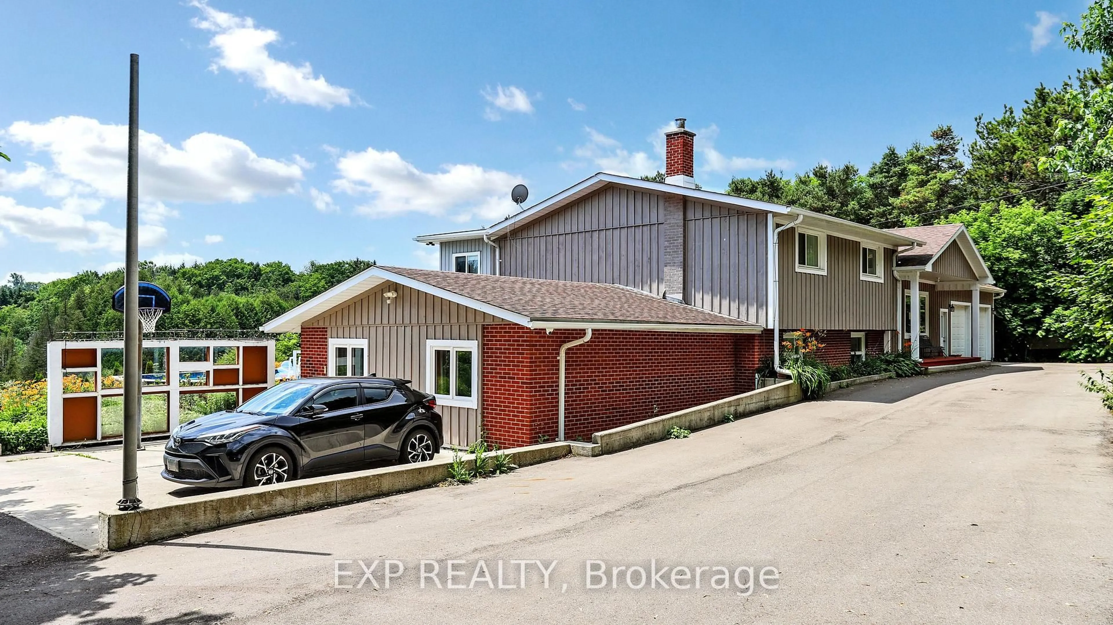 Unknown for 11433 Highway 9, Caledon Ontario L7E 0G6