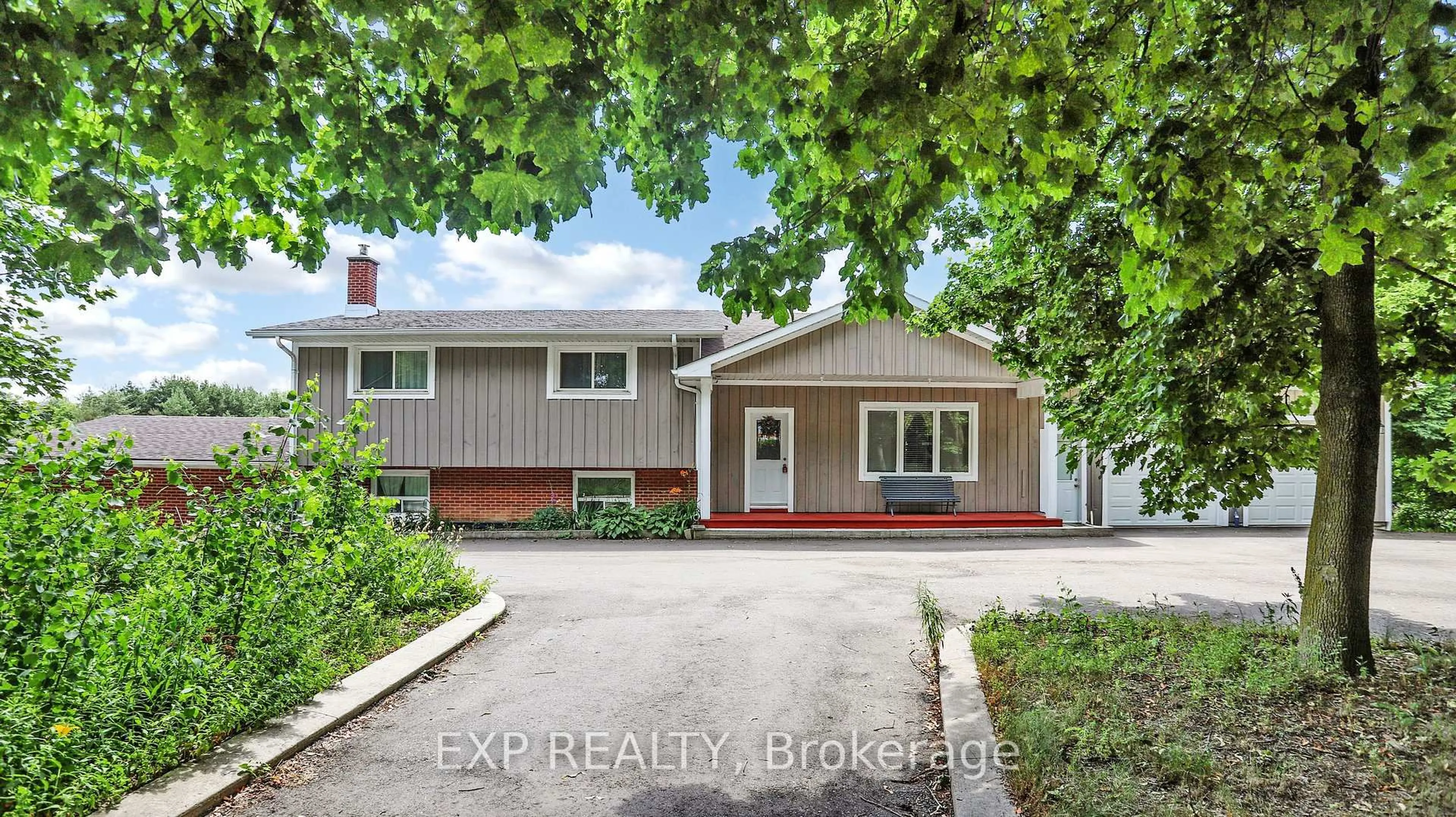 Home with brick exterior material, street for 11433 Highway 9, Caledon Ontario L7E 0G6