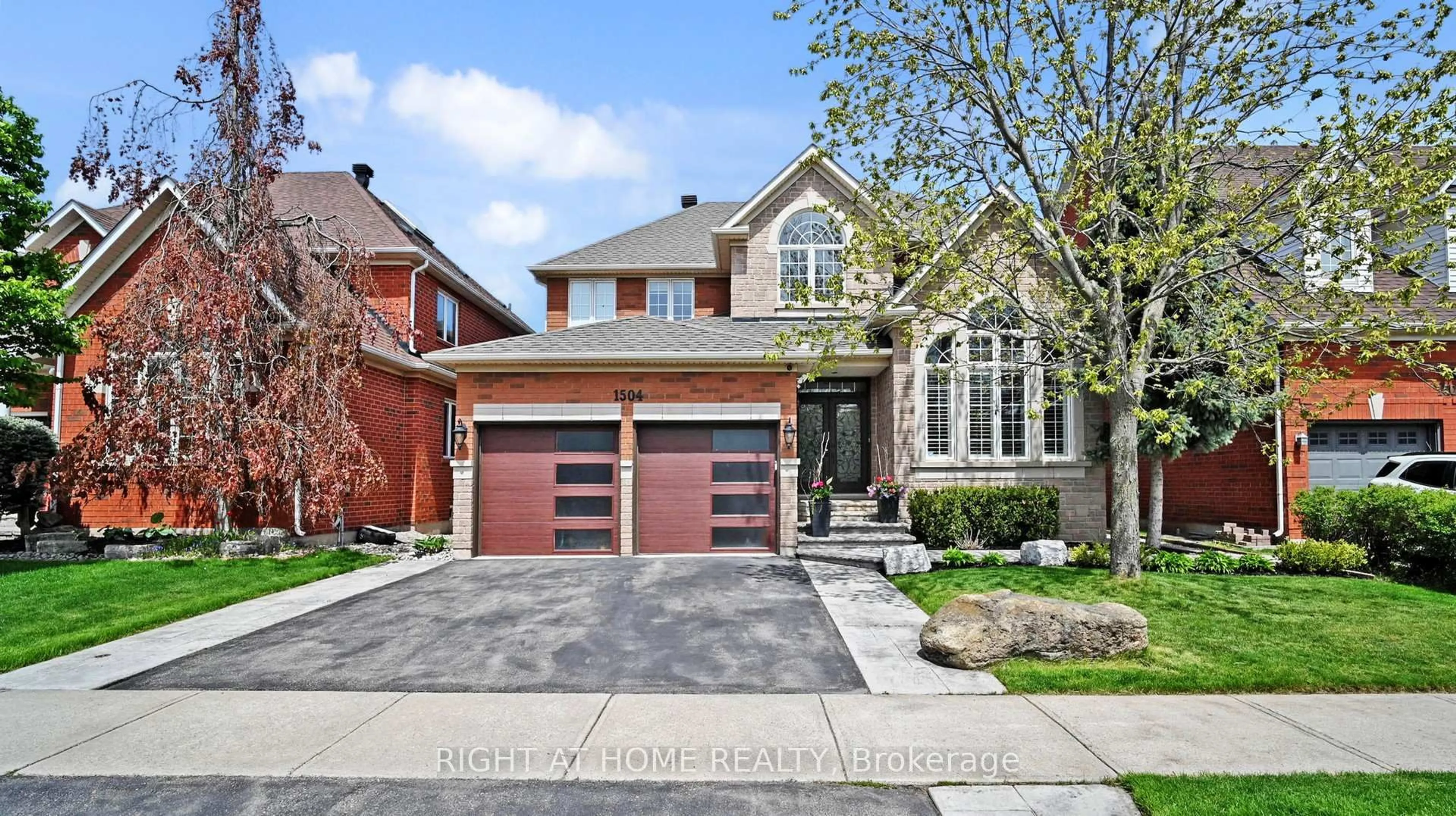 Home with brick exterior material, street for 1504 Pinery Cres, Oakville Ontario L6H 7J9