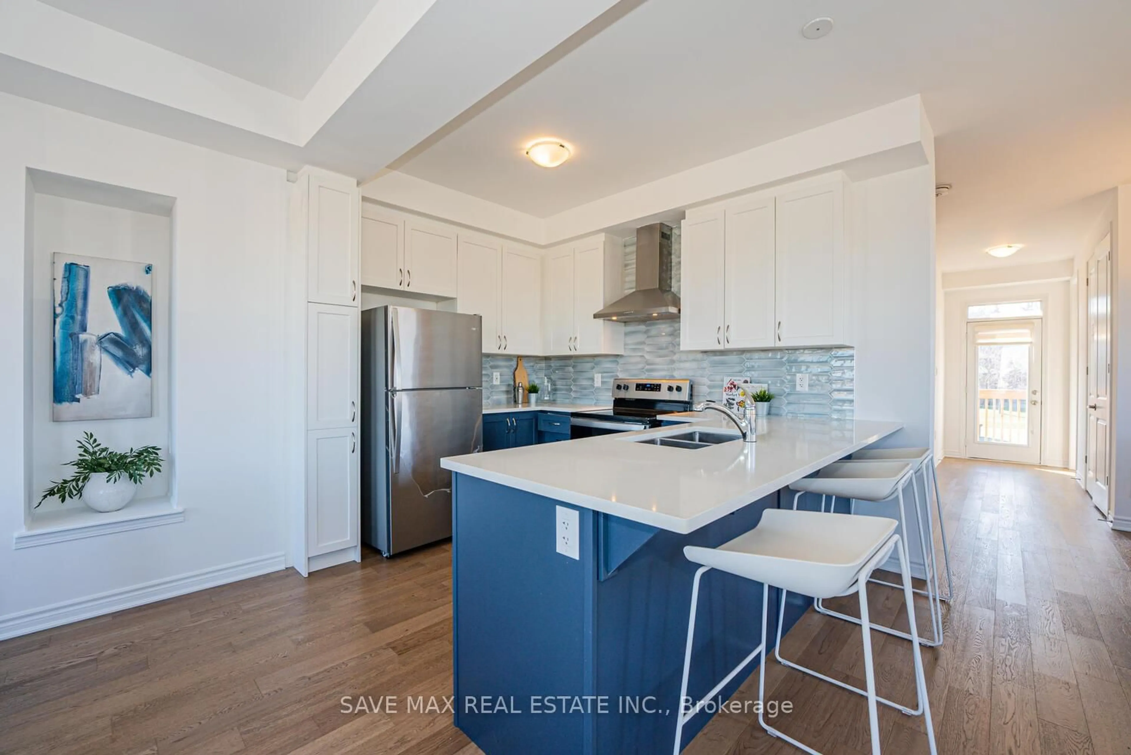Open concept kitchen, unknown for 5156 Ninth Line, Mississauga Ontario L5M 2S7