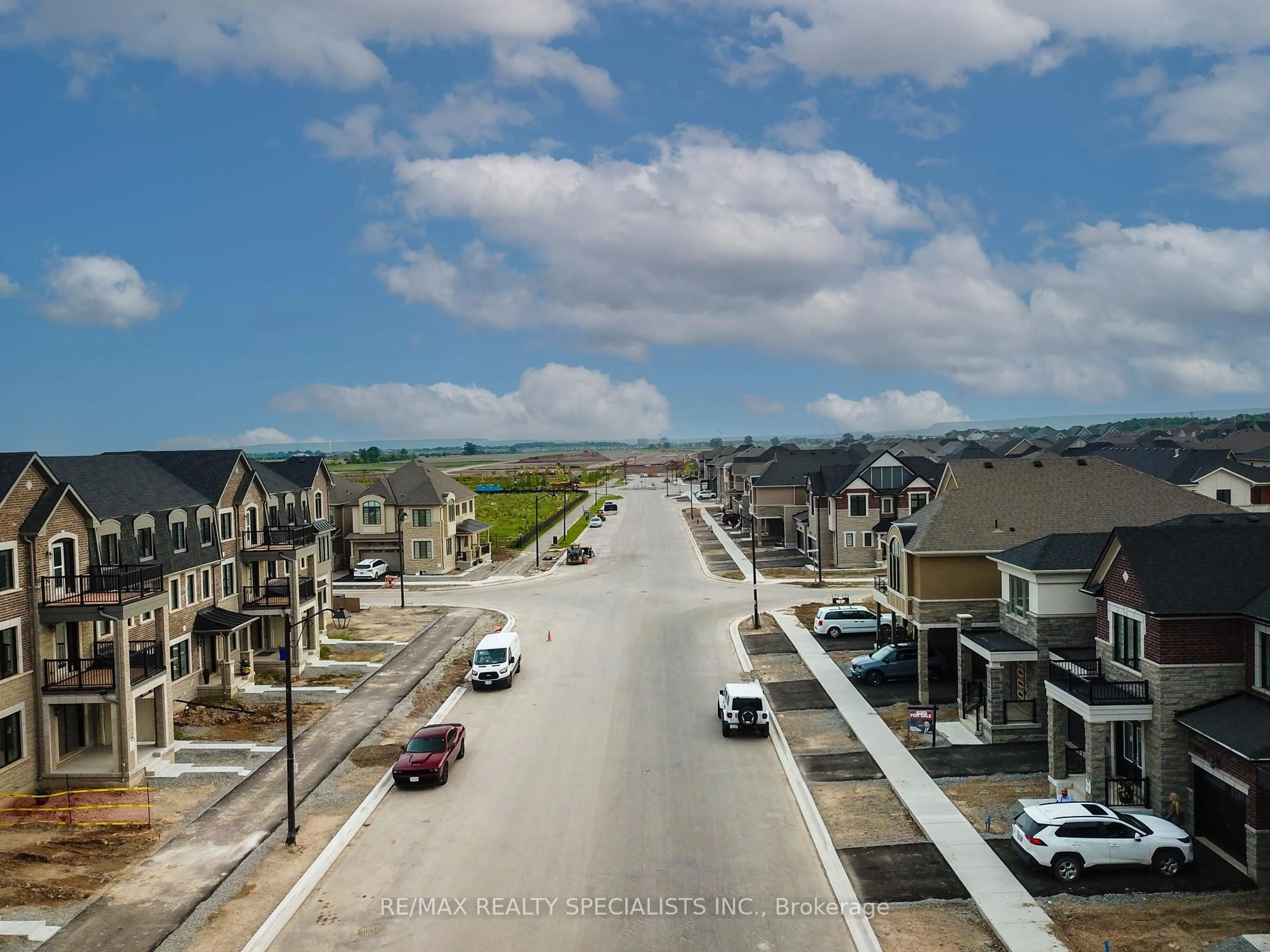 A pic from outside/outdoor area/front of a property/back of a property/a pic from drone, street for 1689 Whitlock Ave, Milton Ontario L9E 1C6
