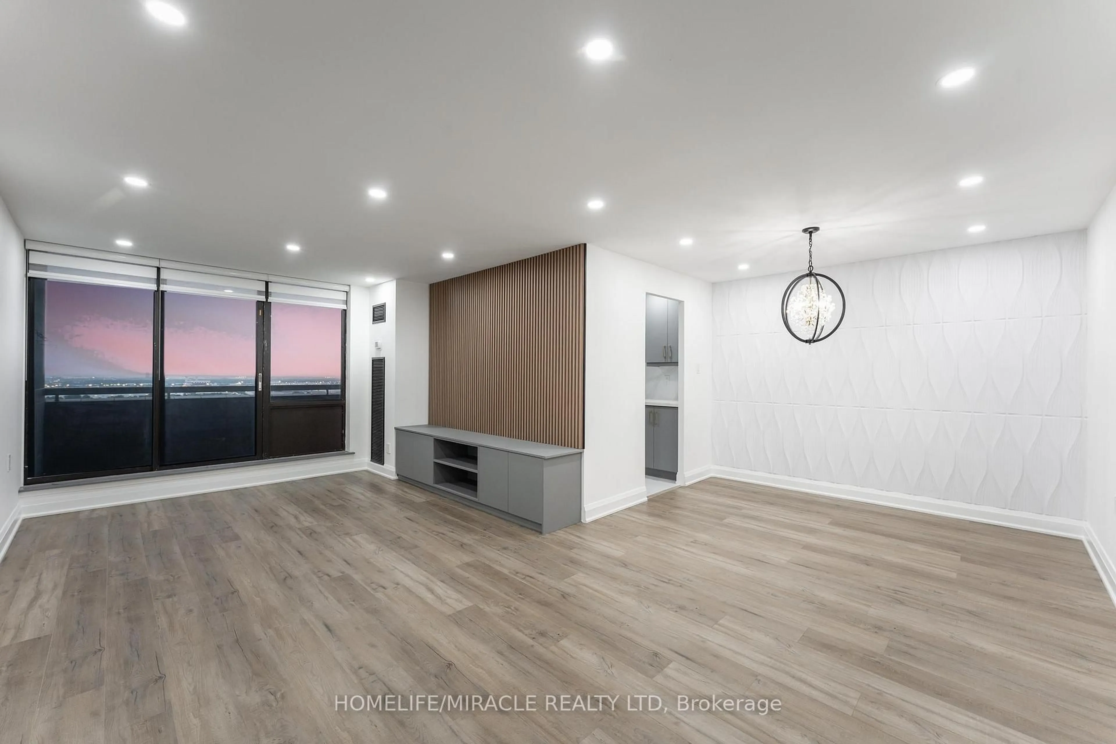 A pic of a room for 18 Knightsbridge Rd #2605, Brampton Ontario L6T 3X5
