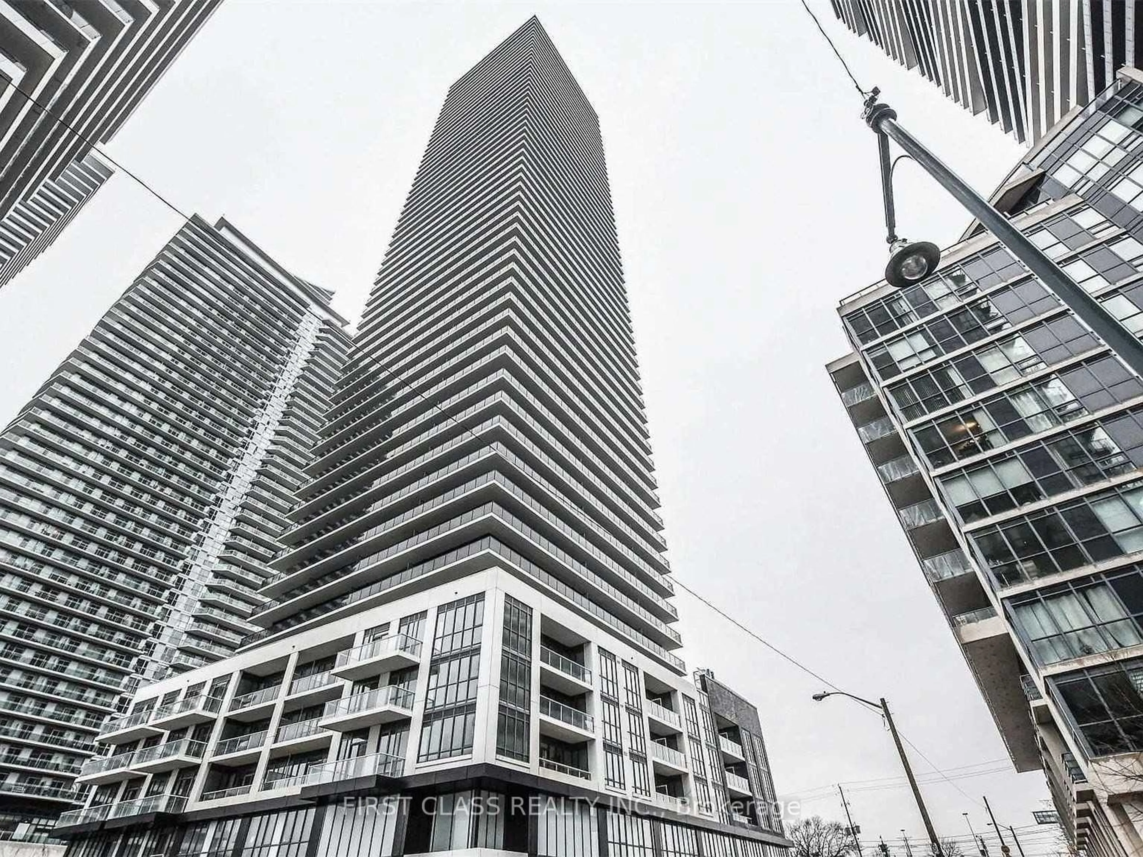 Blurry image for 70 Annie Craig Dr #2506, Toronto Ontario M8V 0G2
