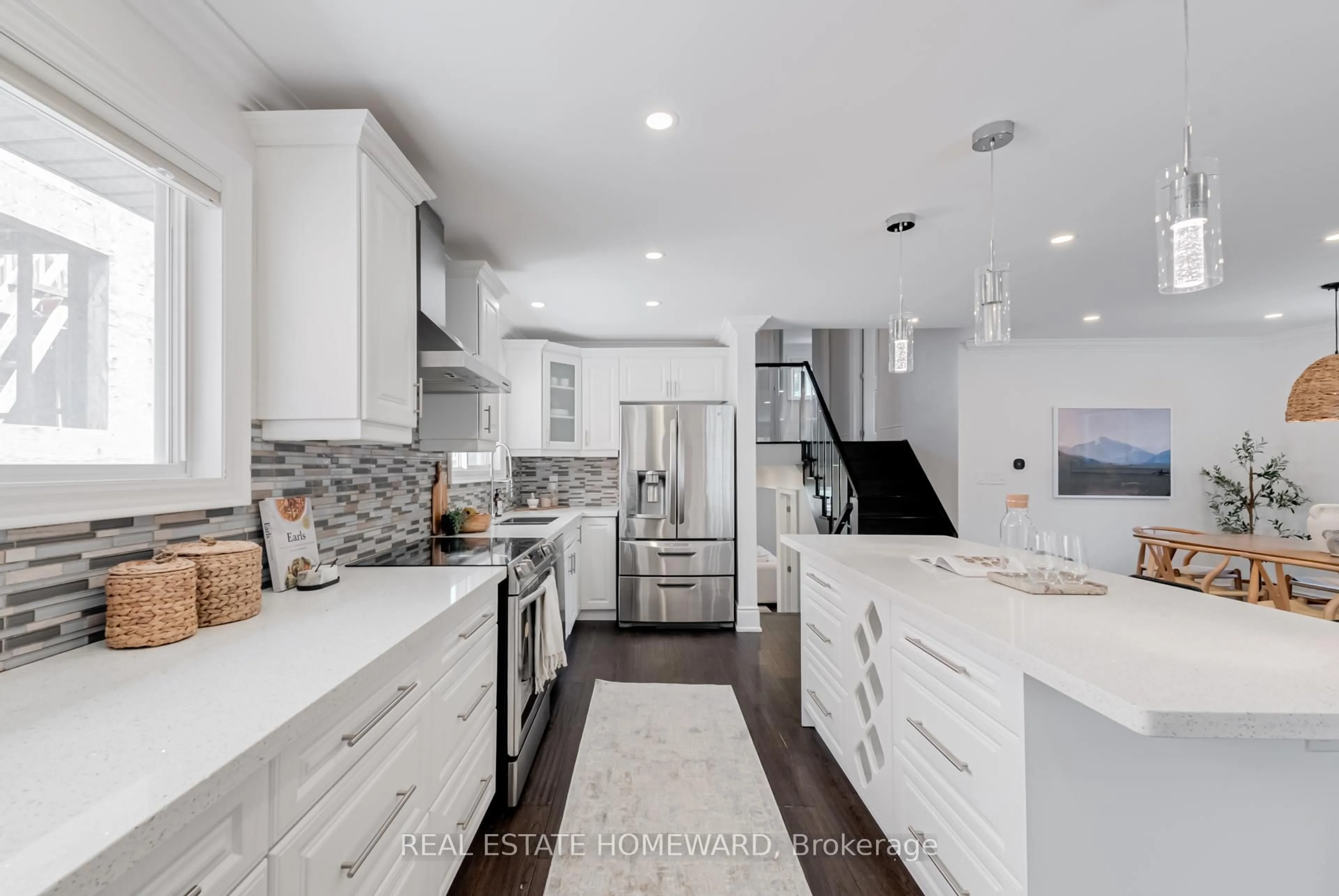 Contemporary kitchen, ceramic/tile floor for 3237 Havenwood Dr, Mississauga Ontario L4X 2M2