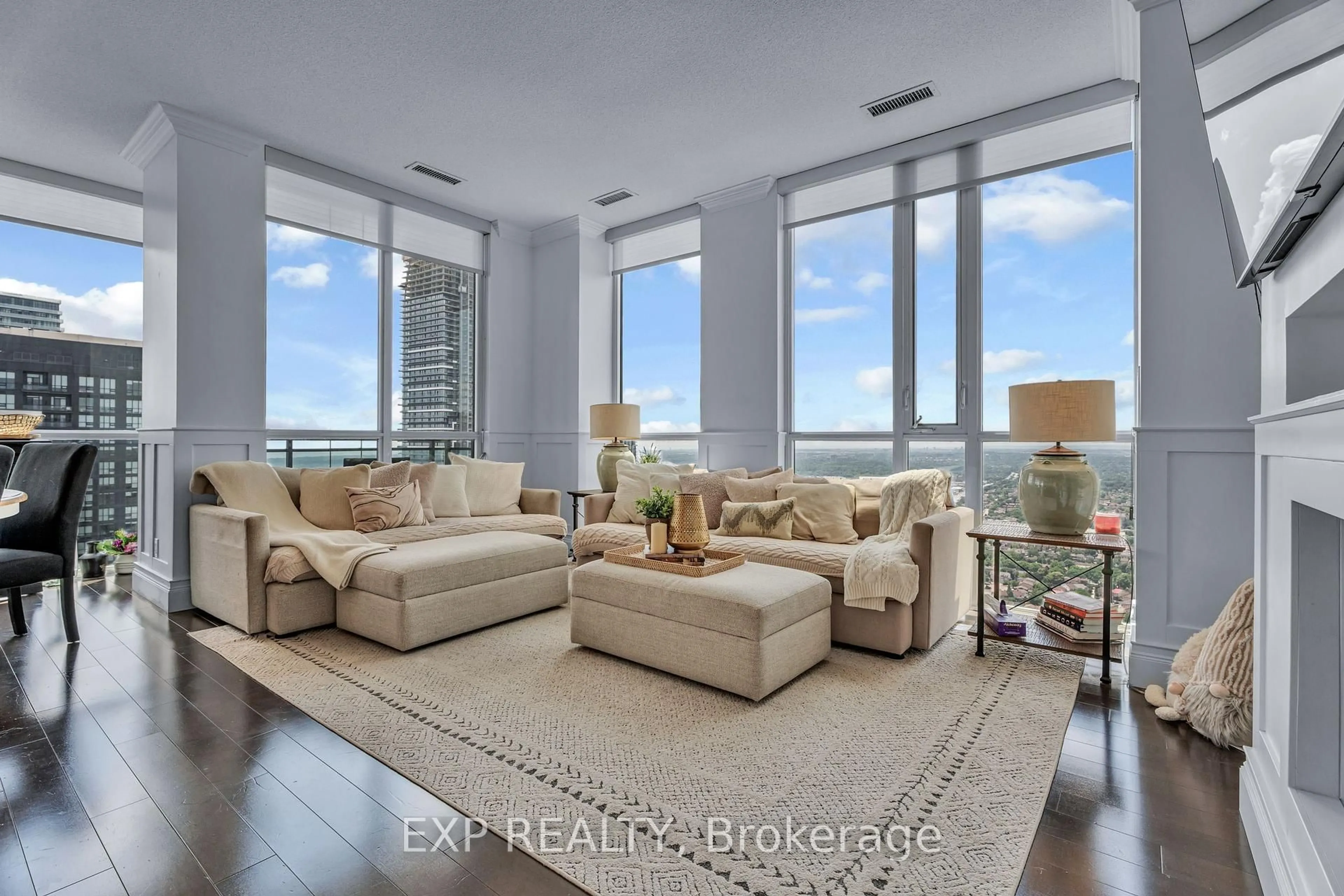 Living room with furniture, unknown for 4070 Confederation Pkwy #PH2, Mississauga Ontario L5B 0E9