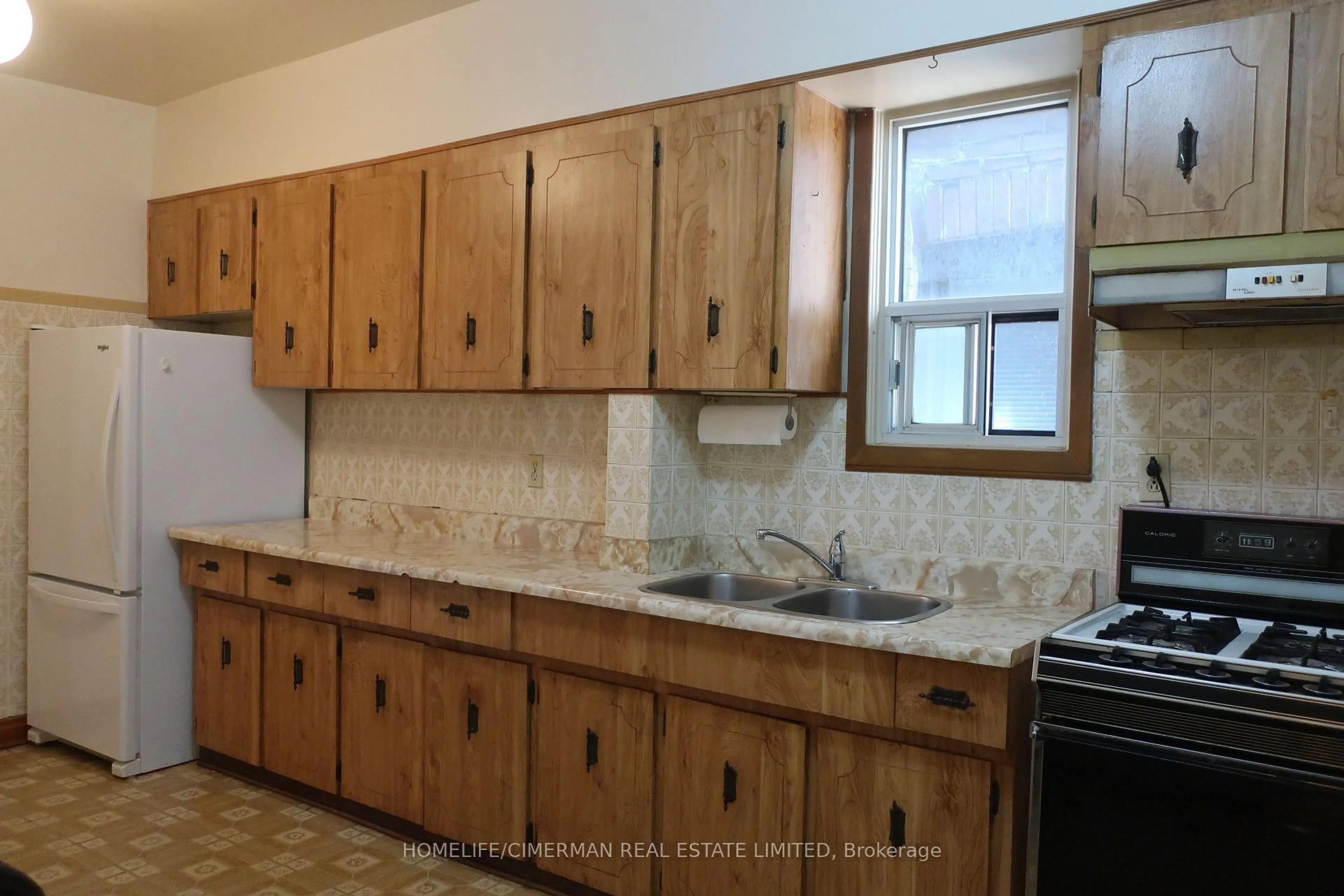 Standard kitchen, unknown for 650 Brock Ave, Toronto Ontario M6H 3P2
