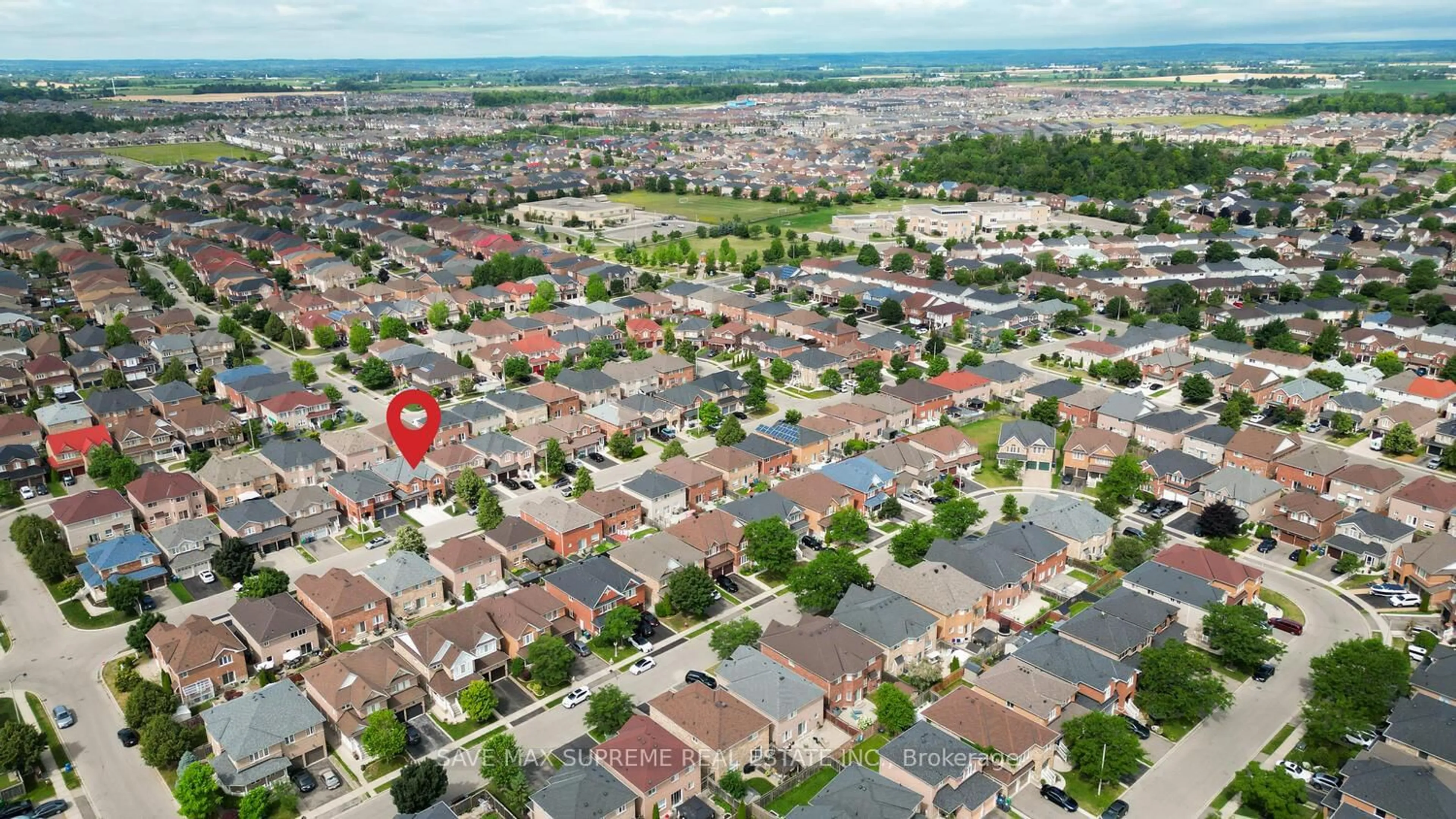 A pic from outside/outdoor area/front of a property/back of a property/a pic from drone, street for 24 Silver Egret Rd, Brampton Ontario L7A 3P4