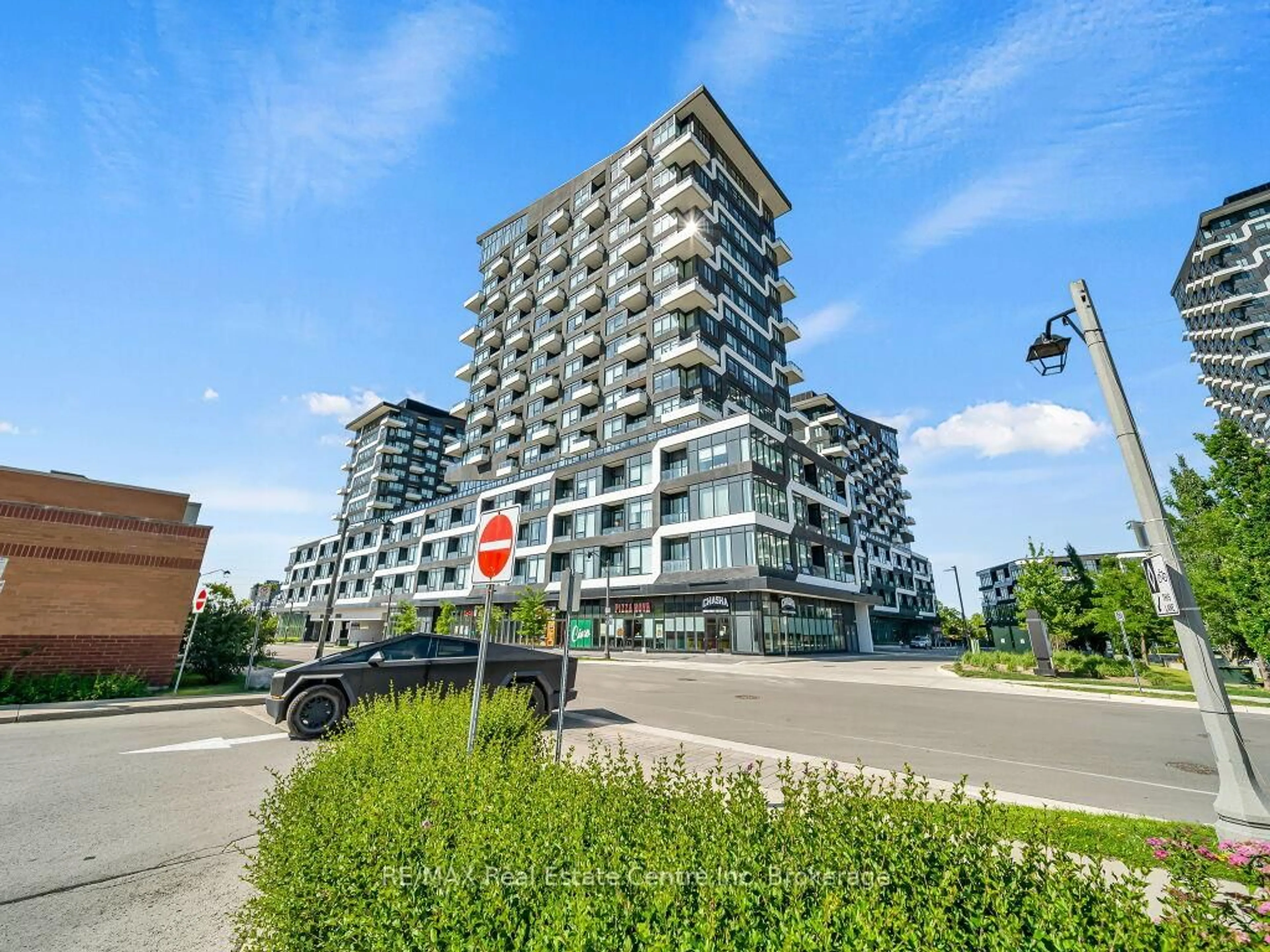 Unknown for 2485 Taunton Rd #427, Oakville Ontario L6H 3R8
