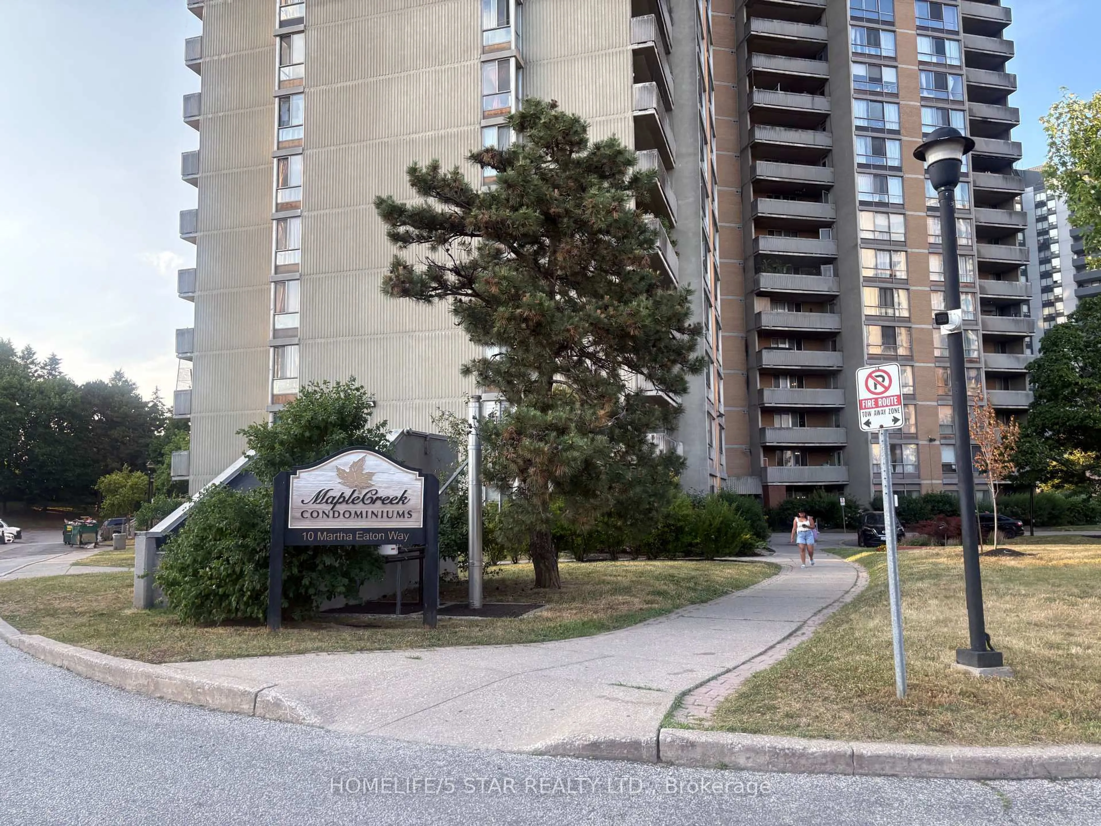 Unknown for 10 Martha Eaton Way #212, Toronto Ontario M6M 5B3