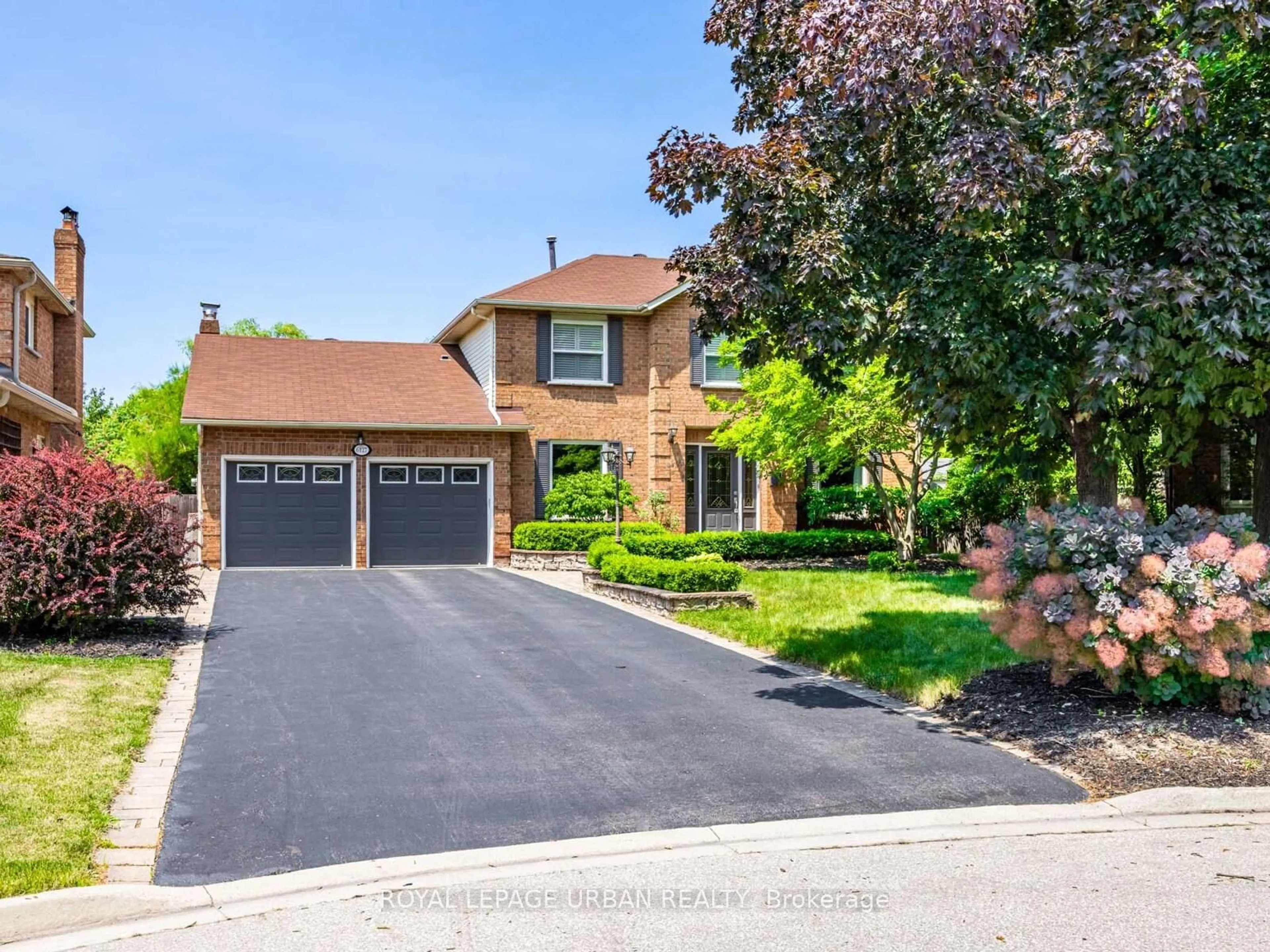 Home with brick exterior material, street for 6127 Cheega Crt, Mississauga Ontario L5N 3Y9