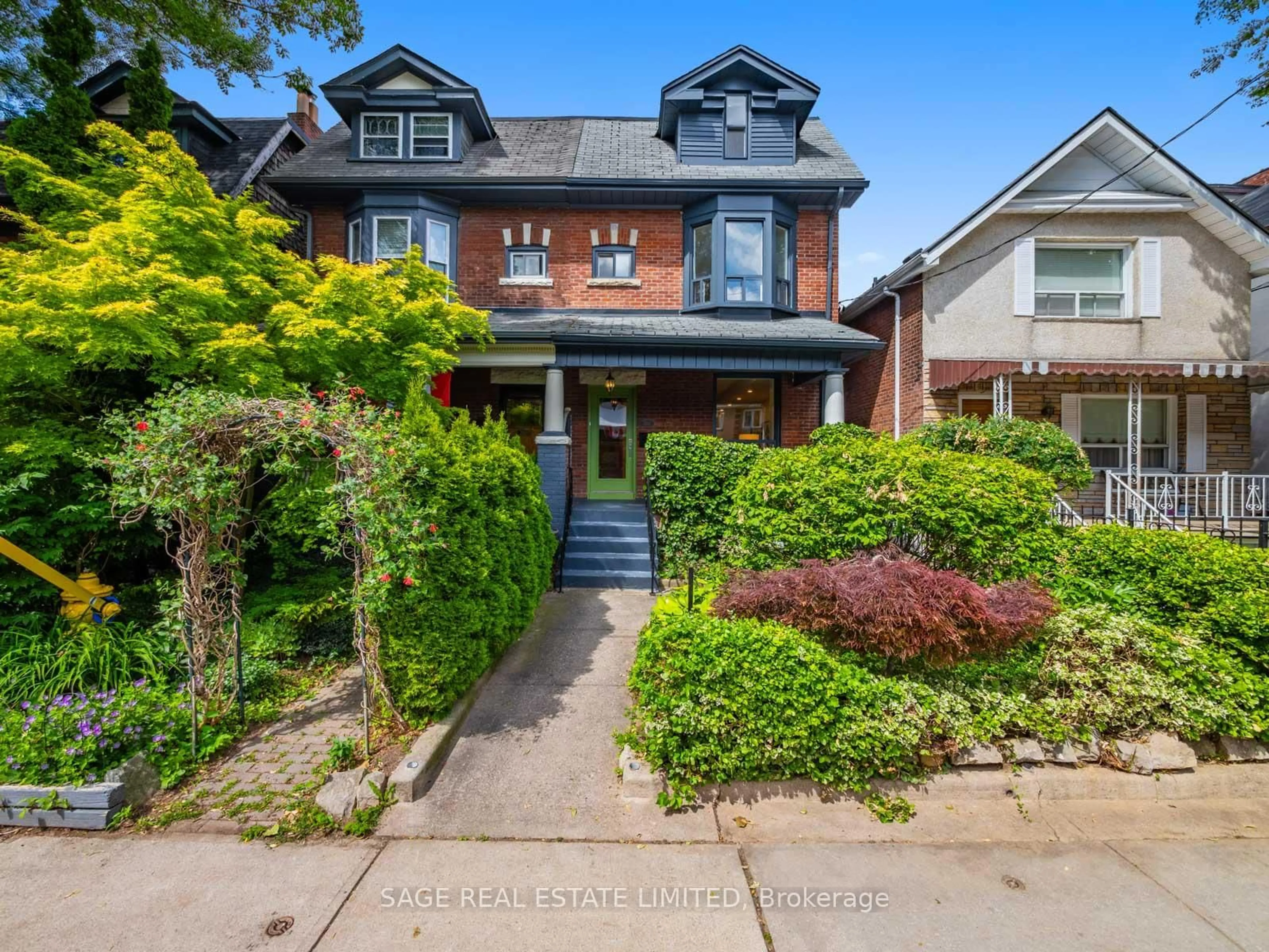 Home with brick exterior material, street for 350 Delaware Ave, Toronto Ontario M6H 2T8