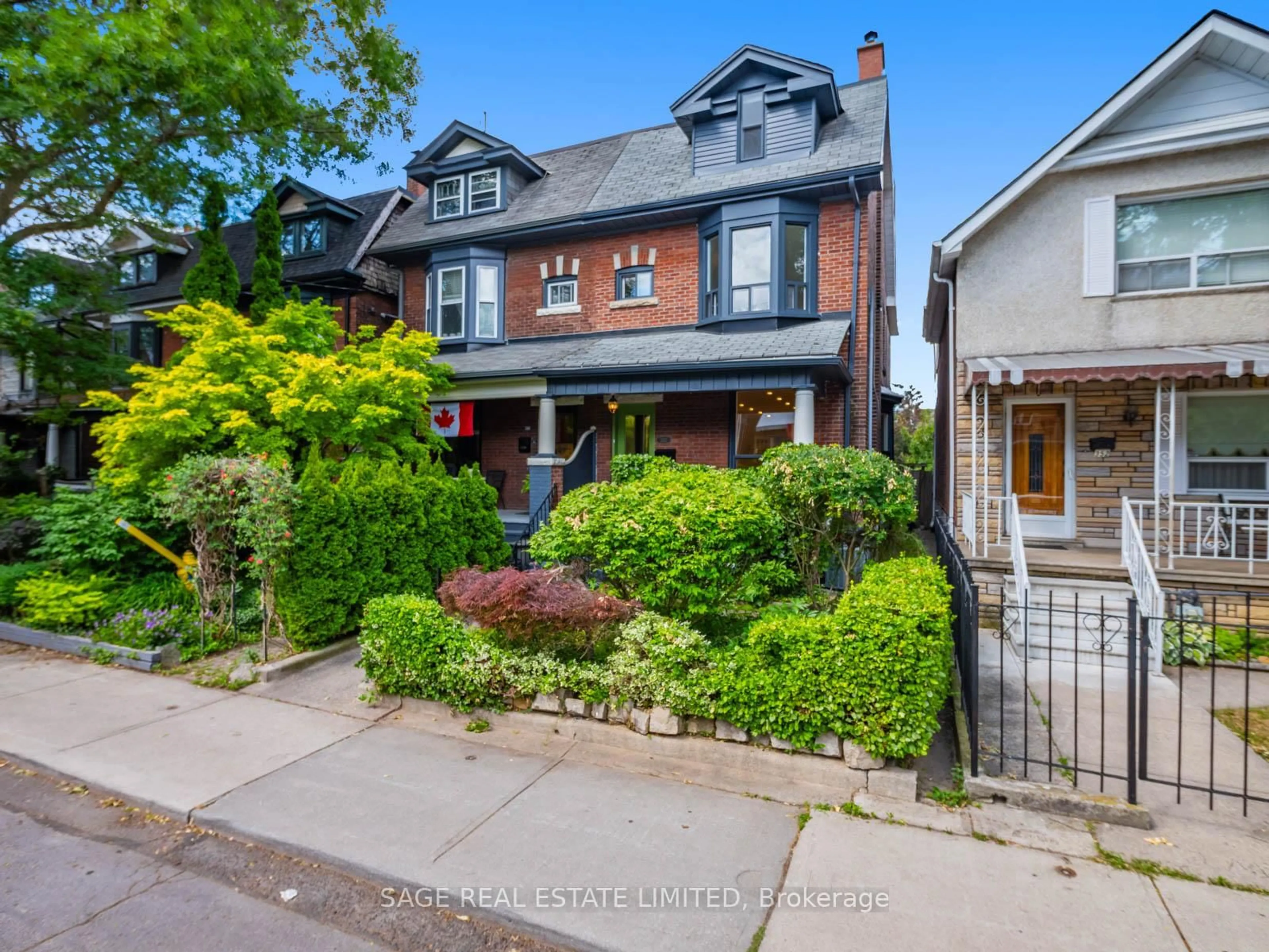 Home with brick exterior material, street for 350 Delaware Ave, Toronto Ontario M6H 2T8