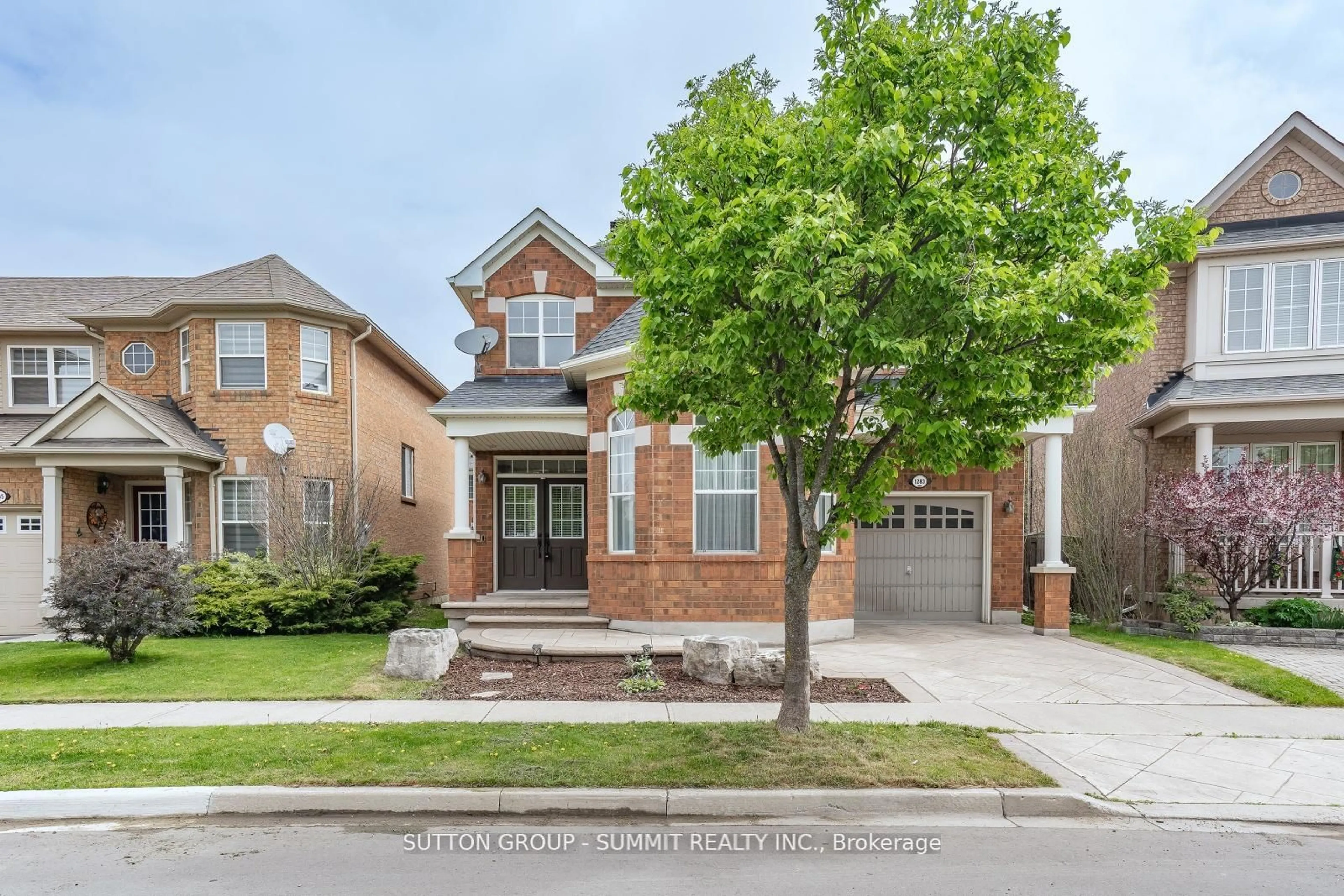 Home with brick exterior material, street for 1283 Robson Cres, Milton Ontario L9T 6N5