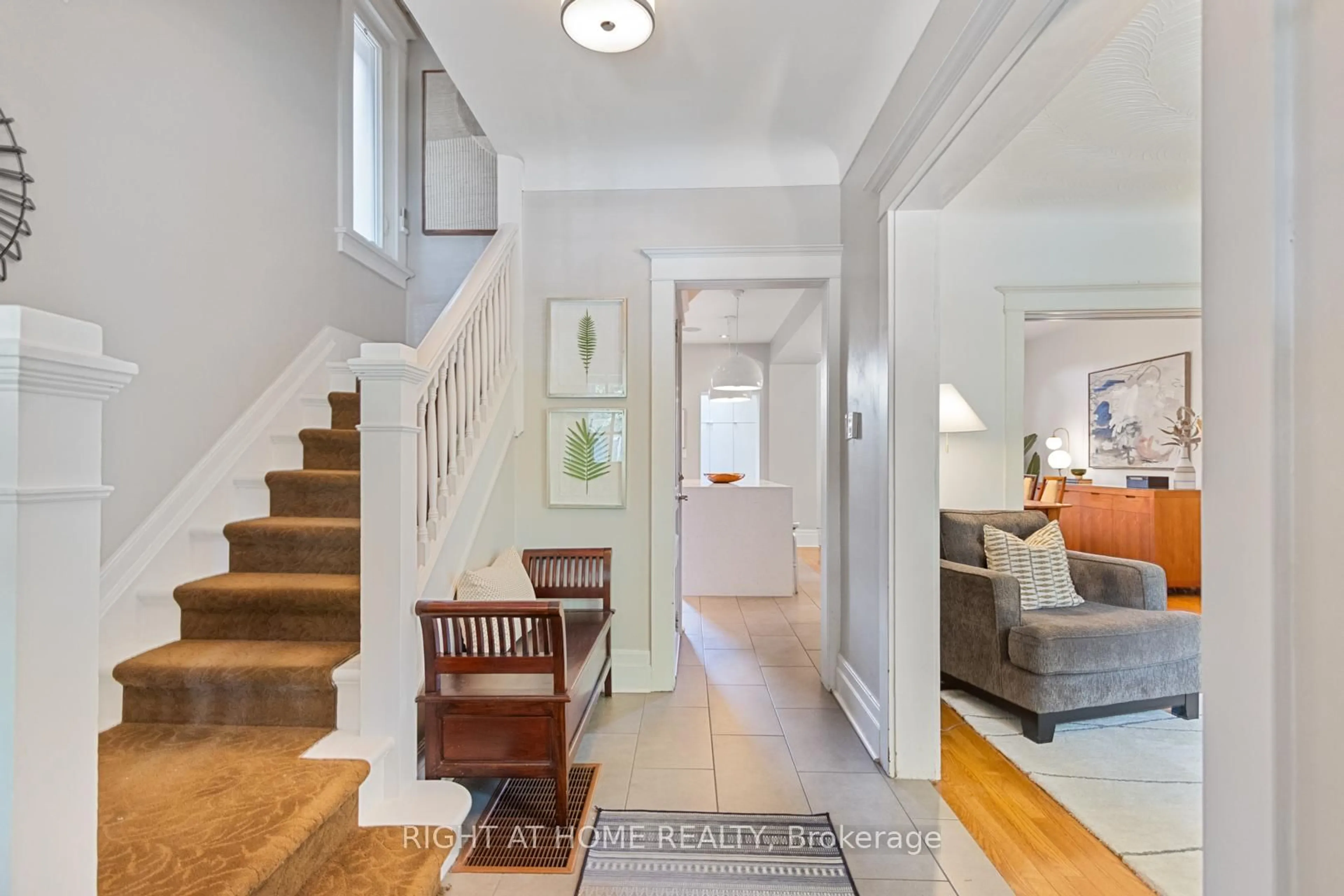 Indoor entryway for 83 Grenadier Rd, Toronto Ontario M6R 1R1